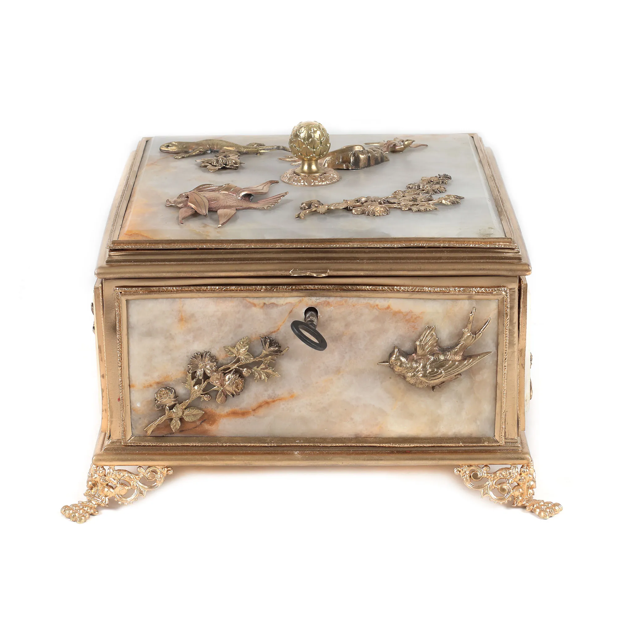 Belle Époque box, for jewellery, alabaster and gilded bronze in three colours, decorated with Japanese elements, approx. 1880