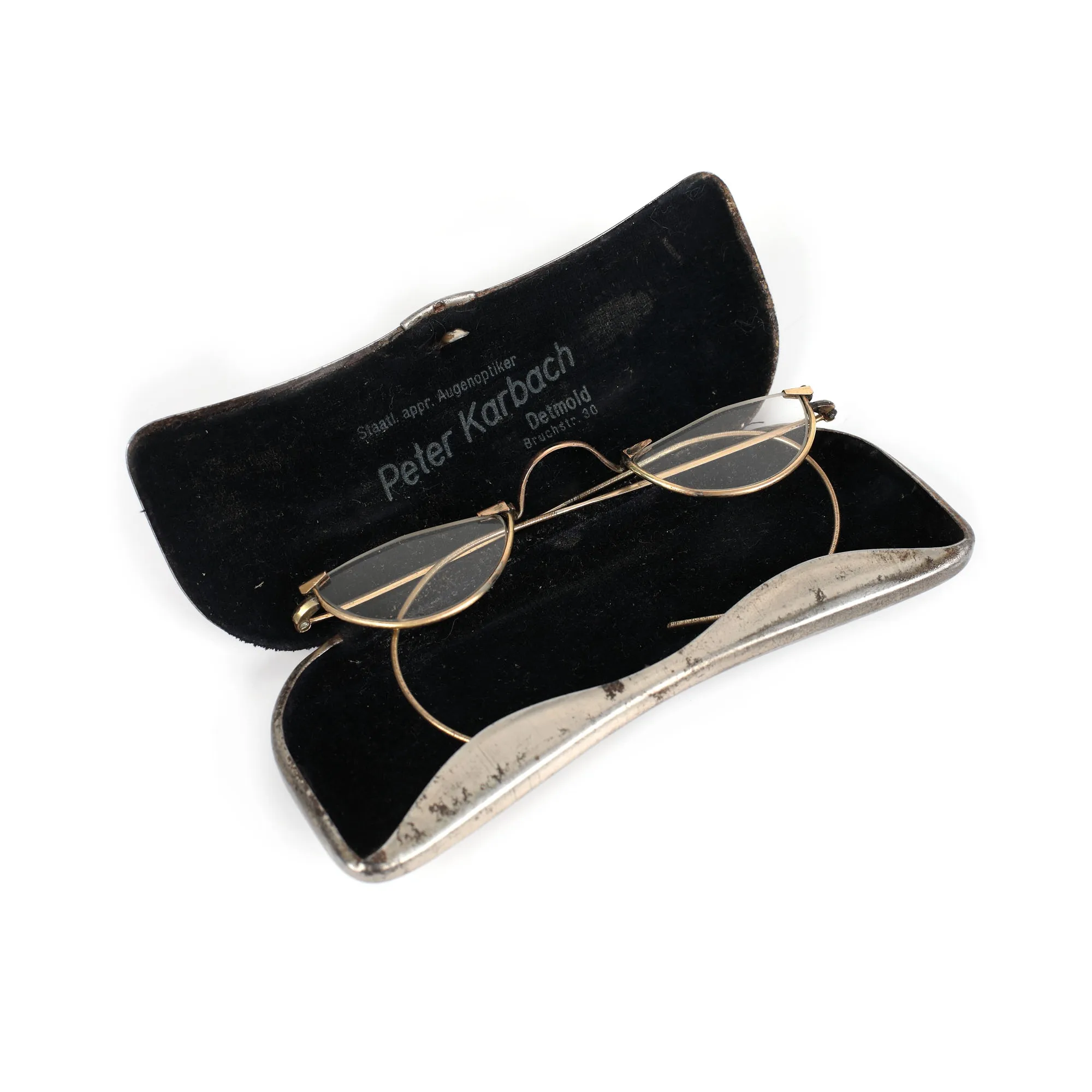 Pereche de ochelari vintage, de vedere, însoțită de etui