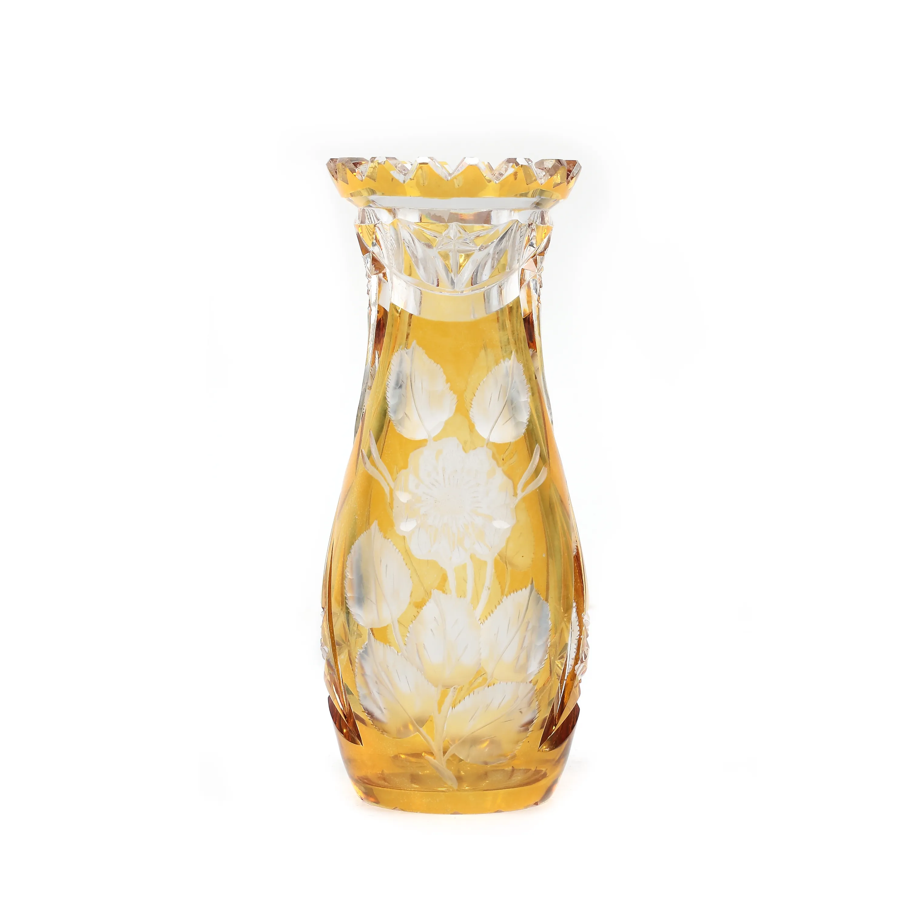 Art Nouveau glass vase, attributed to Ludwig Moser & Söhne, decorated with engraved floral motifs, circa 1900