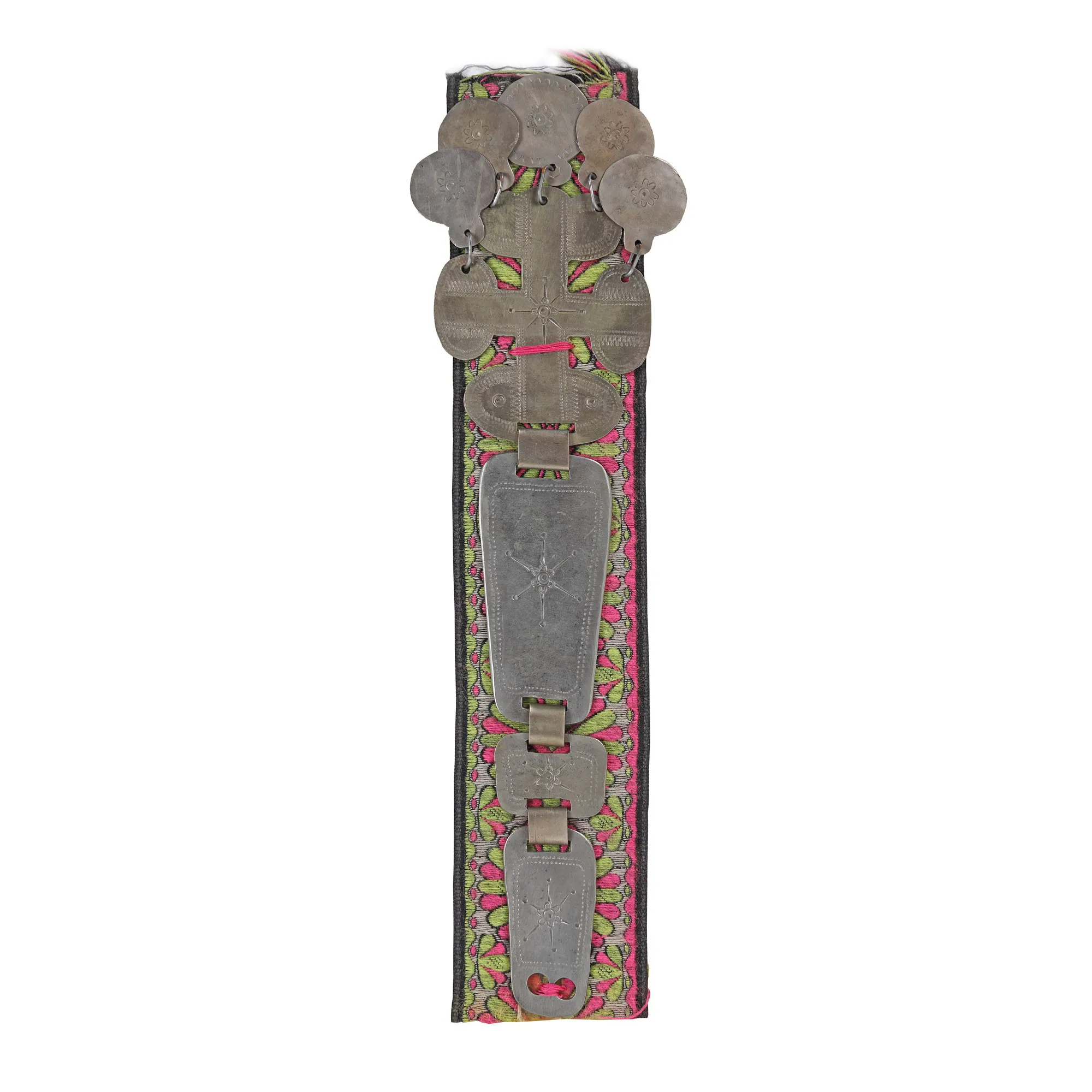 Silk-woven support pendant, a protocol gift received by former Foreign Minister George Macovescu from the leadership of Chile