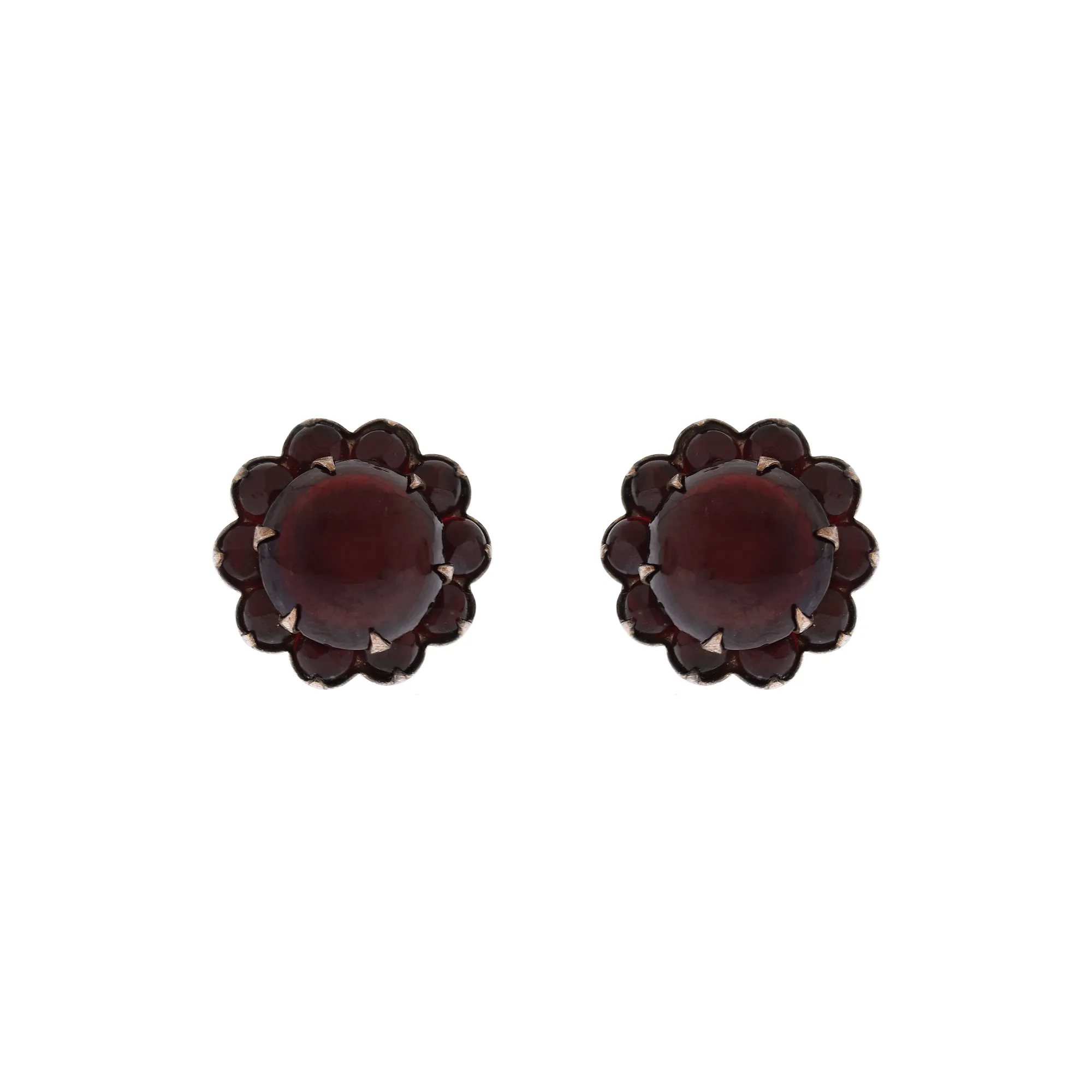 Pair of cufflinks, decorated with garnets