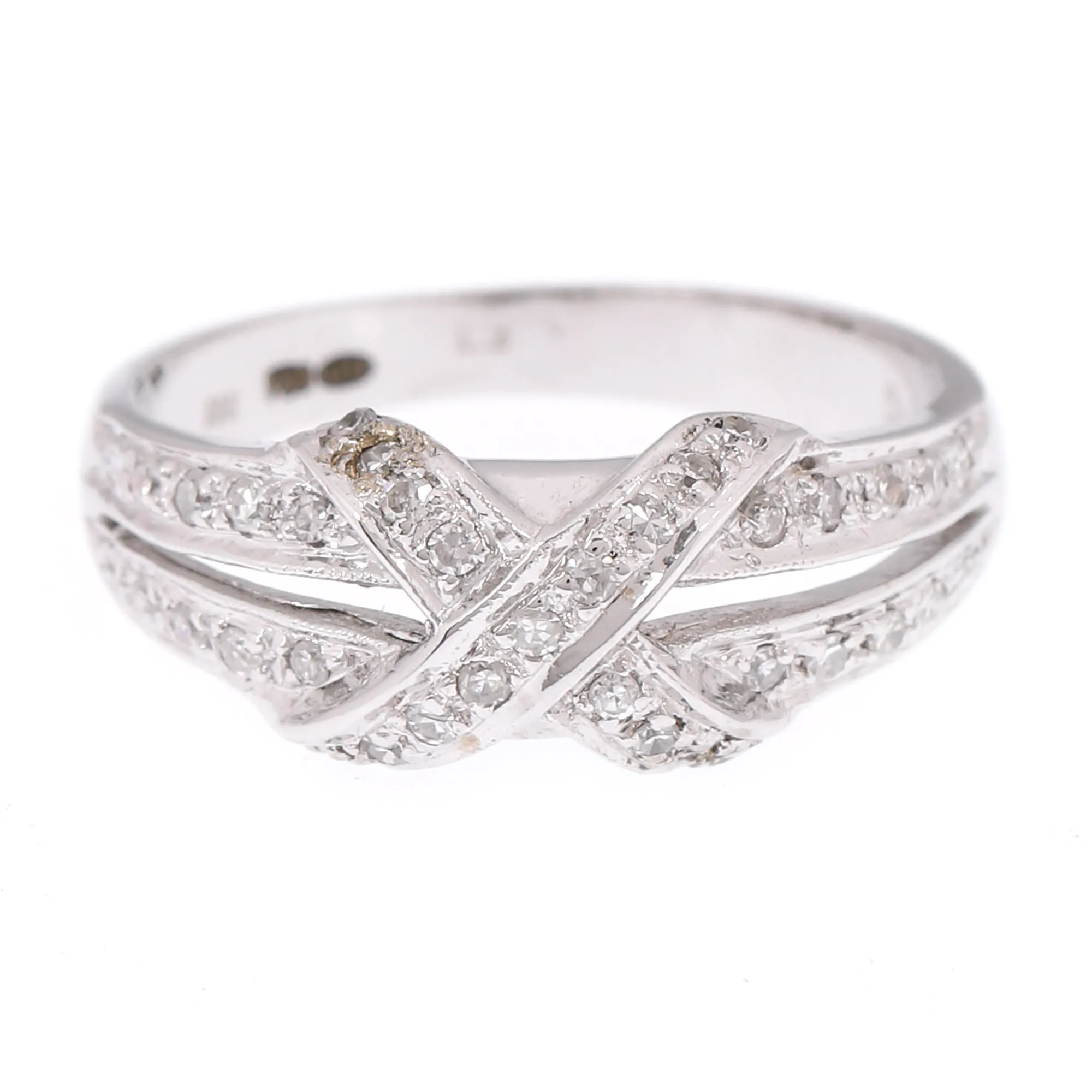 White gold ring, decorated with diamonds
