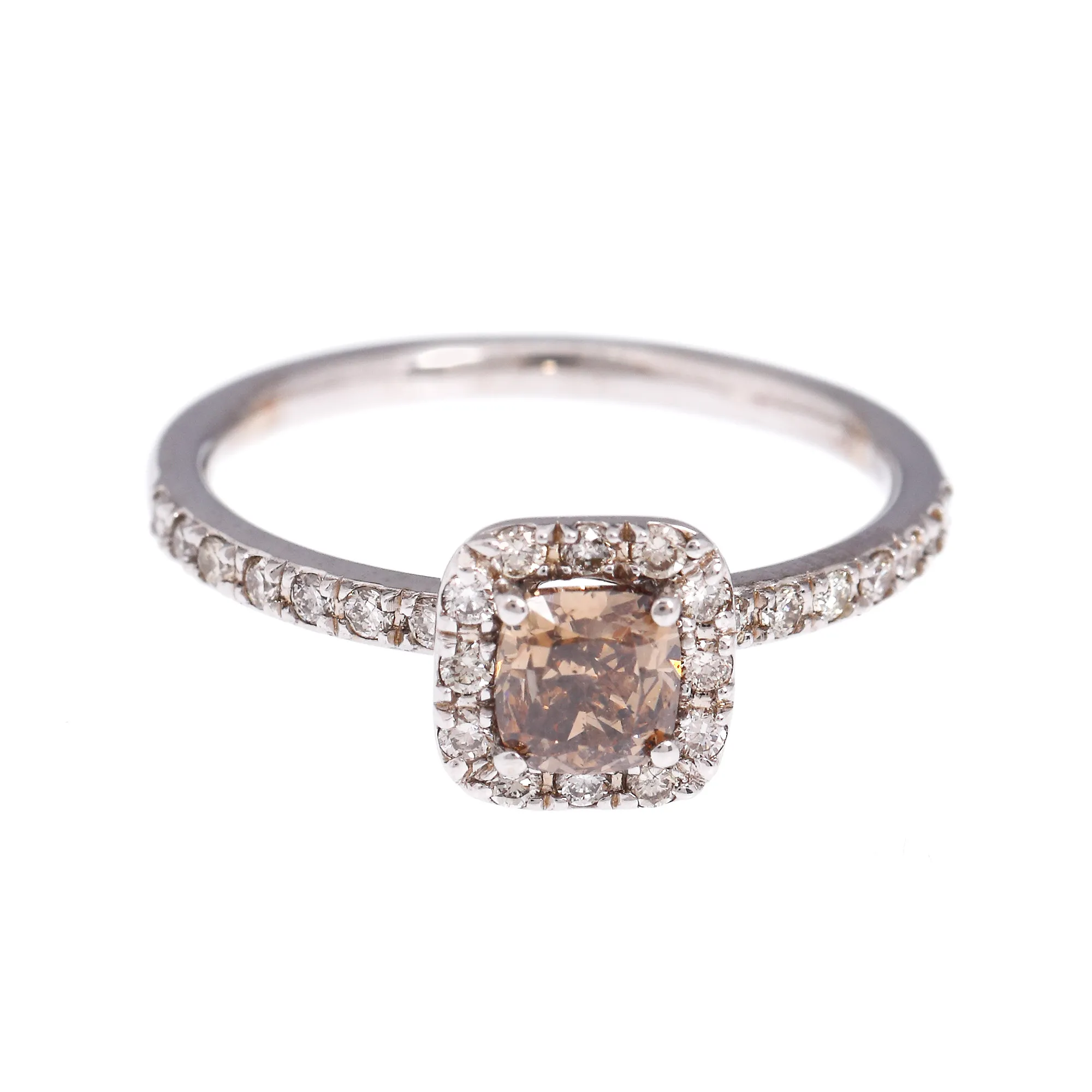 Ring, white gold, centrally decorated cu yellowish-brown diamond surrounded with brilliant cut diamonds, AIG Milan gemmological certificate