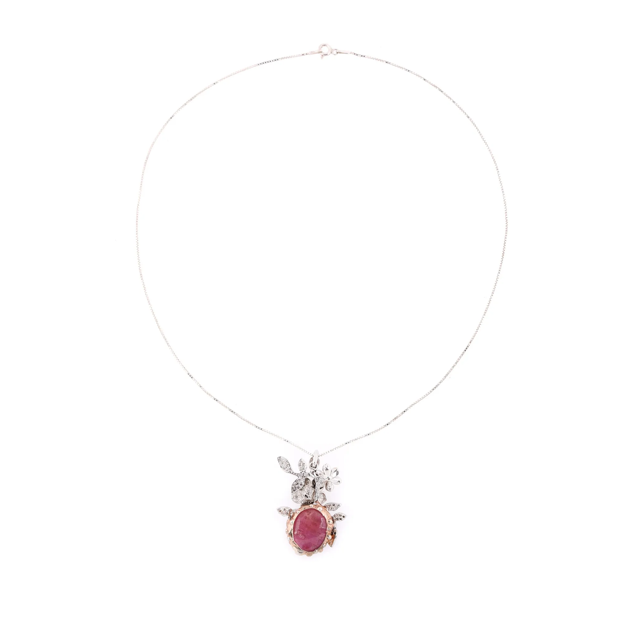 Silver pendant chain decorated with rubies and sapphires