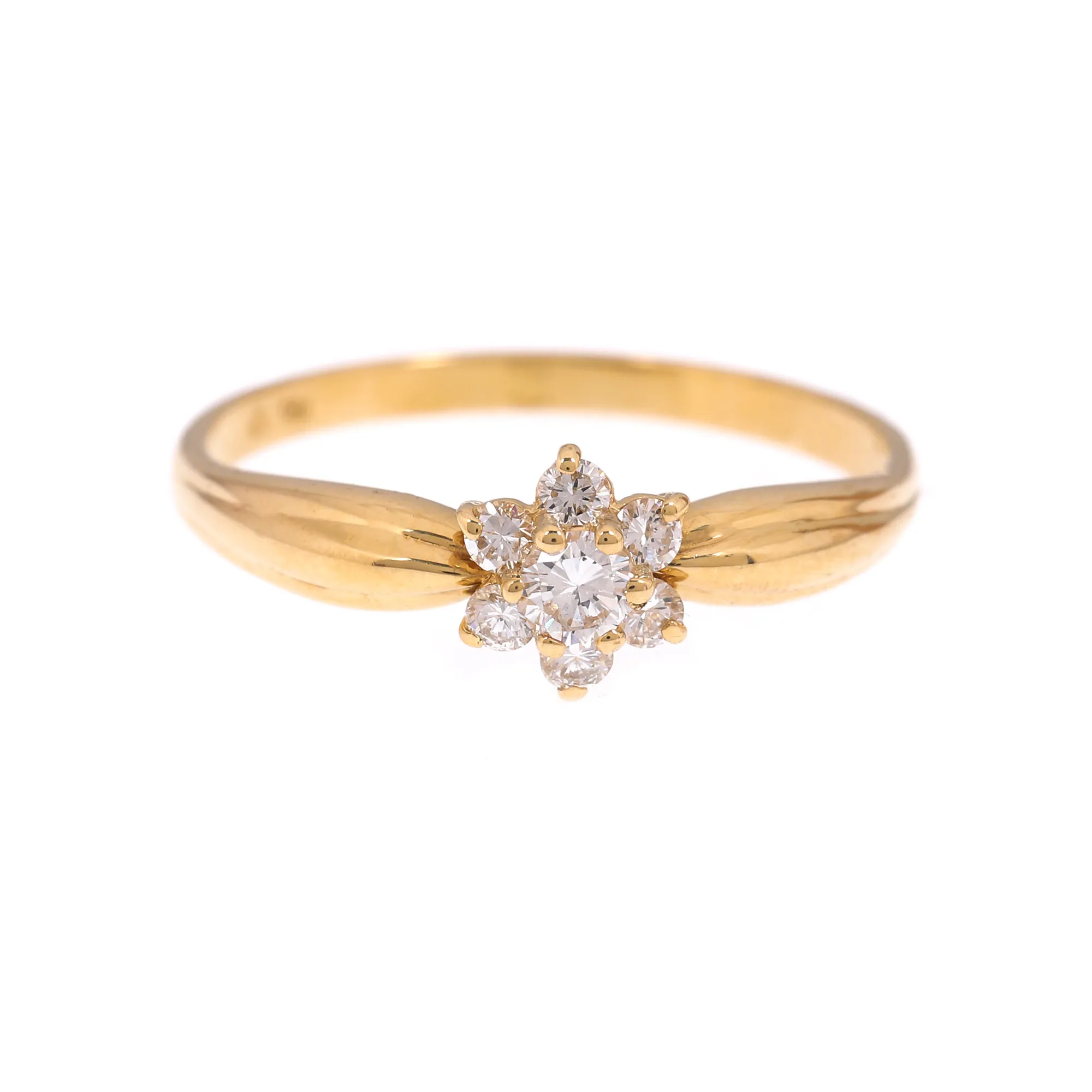 Gold ring, decorated with a diamond flower