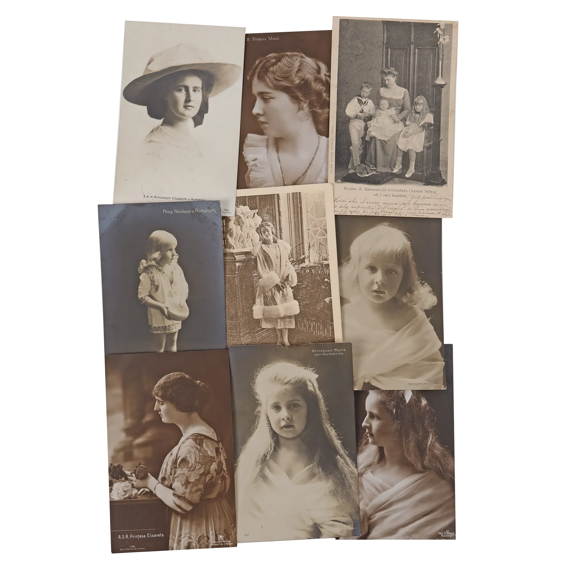Lot format din nouă cărți poștale ilustrând-o pe Regina Maria și copiii ei, edituri din Italia, România, Germania, cca. 1910-1930