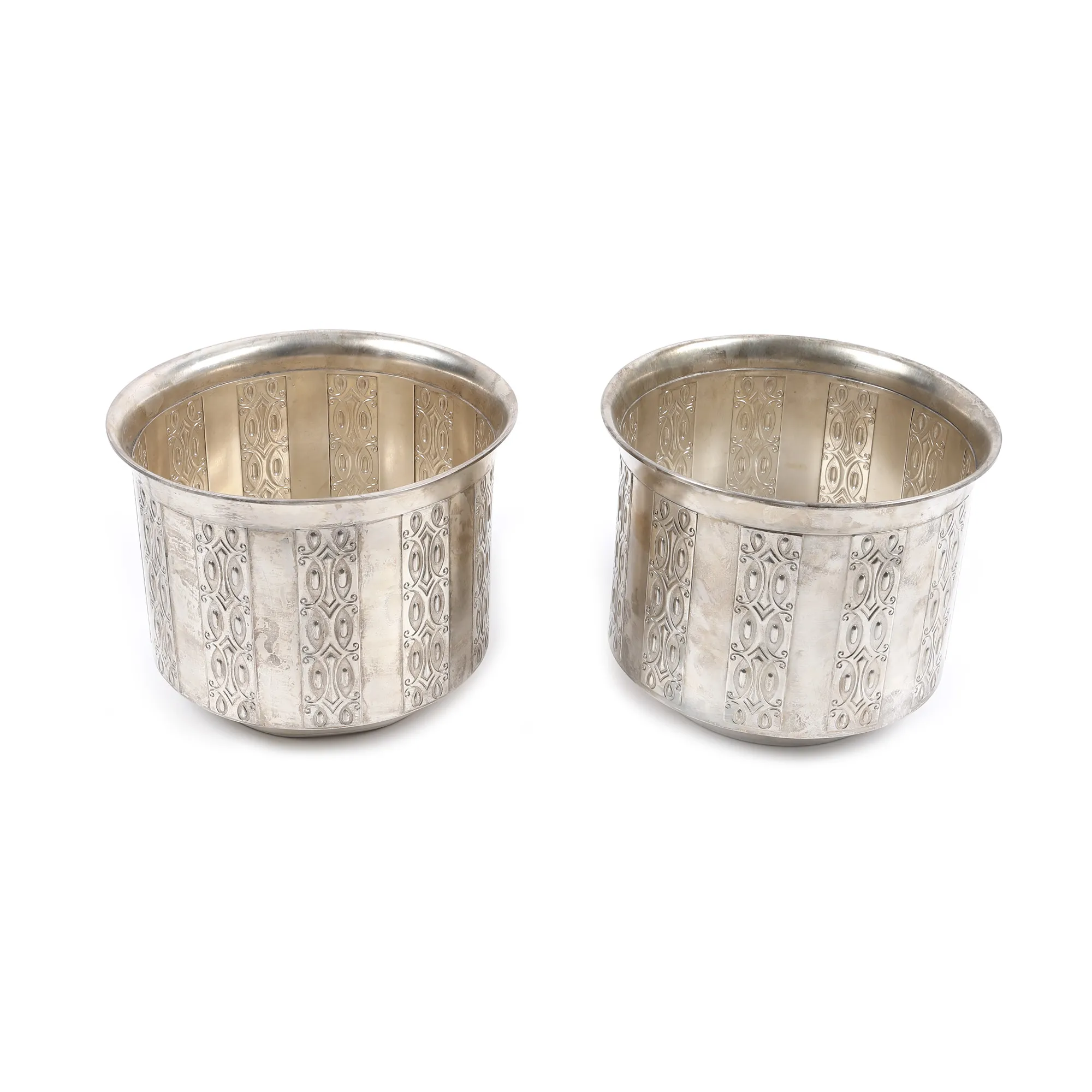Pair of jardinieres in Secession style, with ovoid decoration, first half of the 20th century 