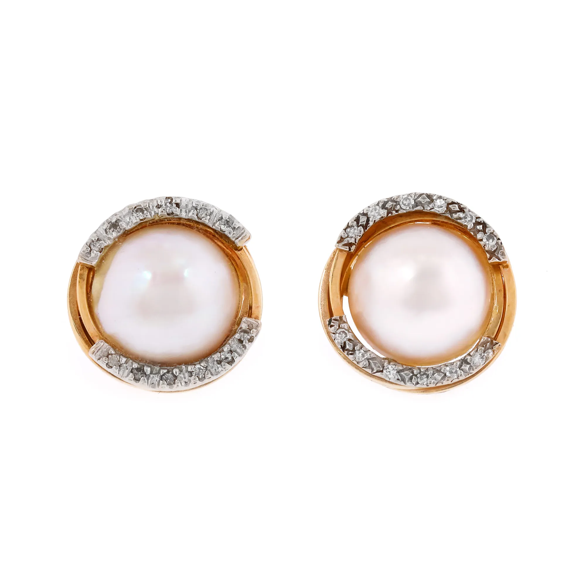 Pair of gold earrings, decorated with Mabe pearls and diamonds