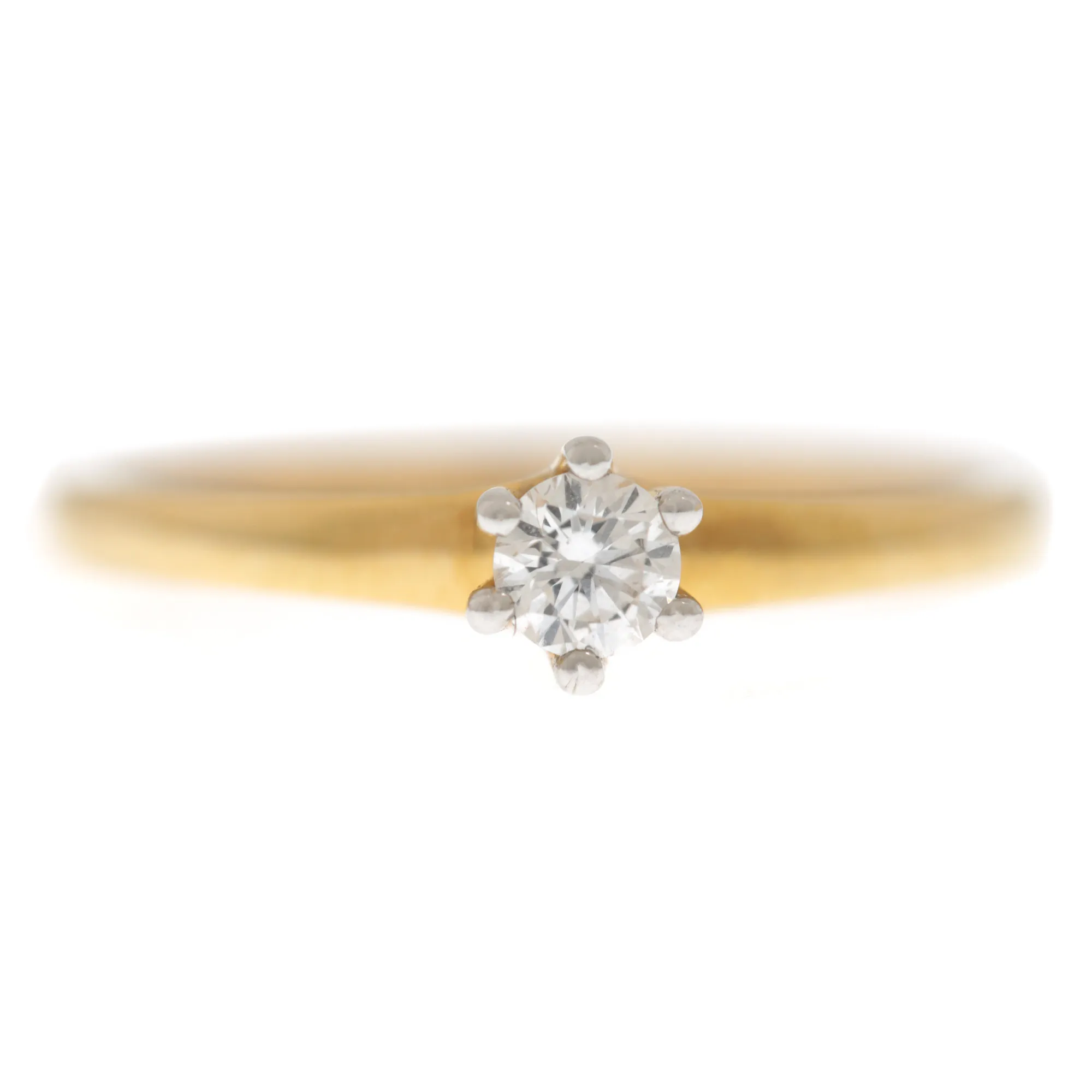 Inel din aur, decorat cu diamant solitaire