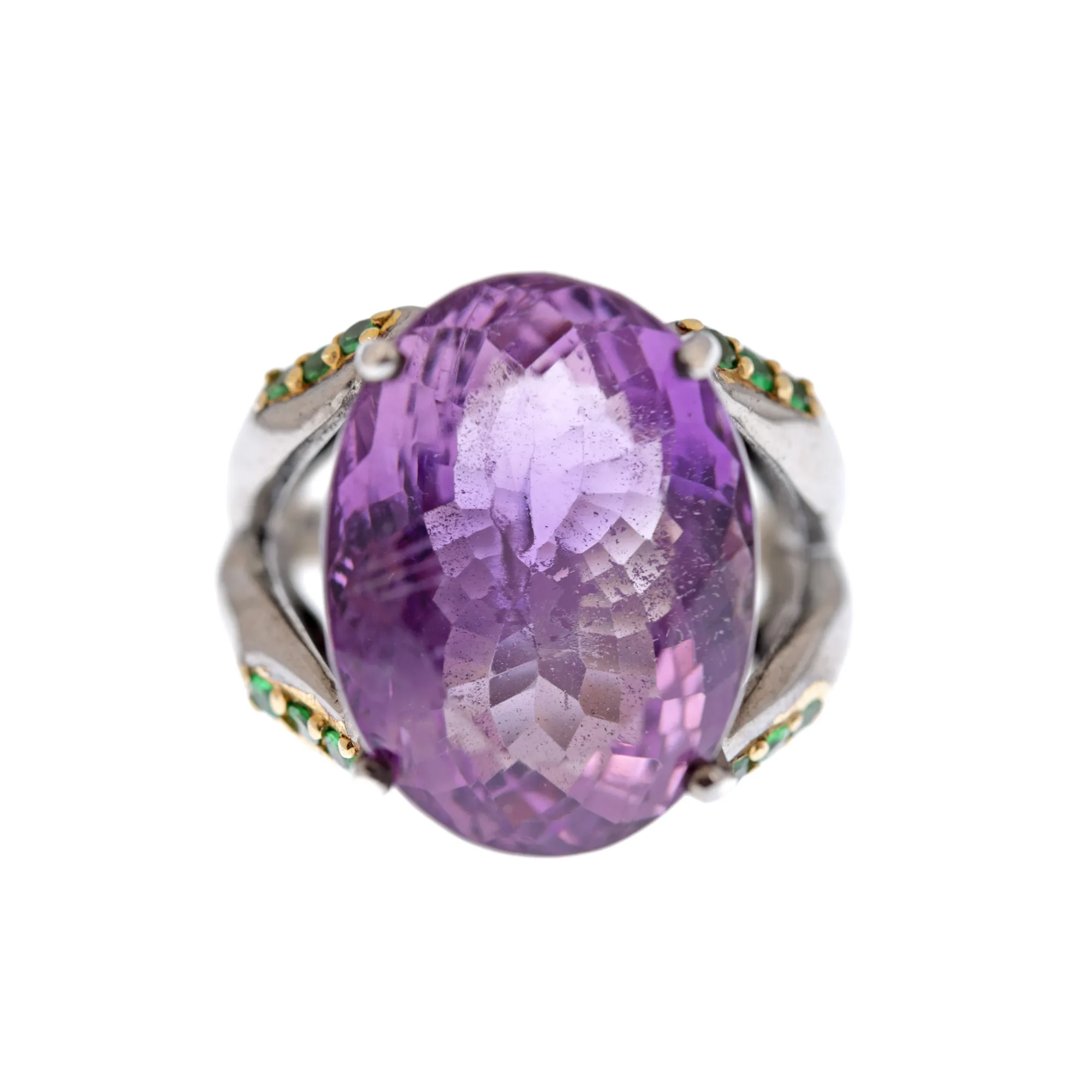 Silver ring, adorned with amethysts and tsavorite