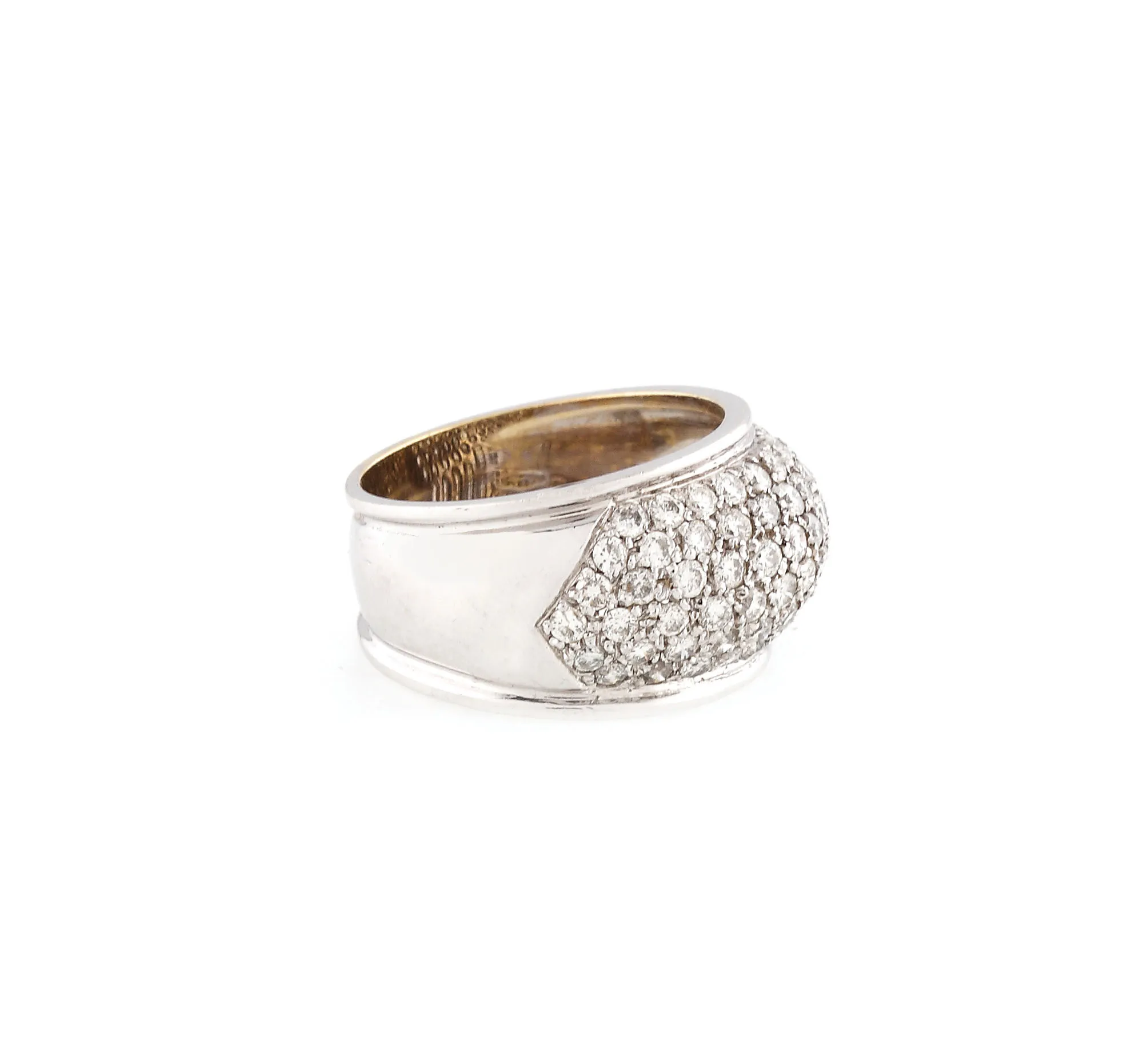 White gold ring paved with diamonds