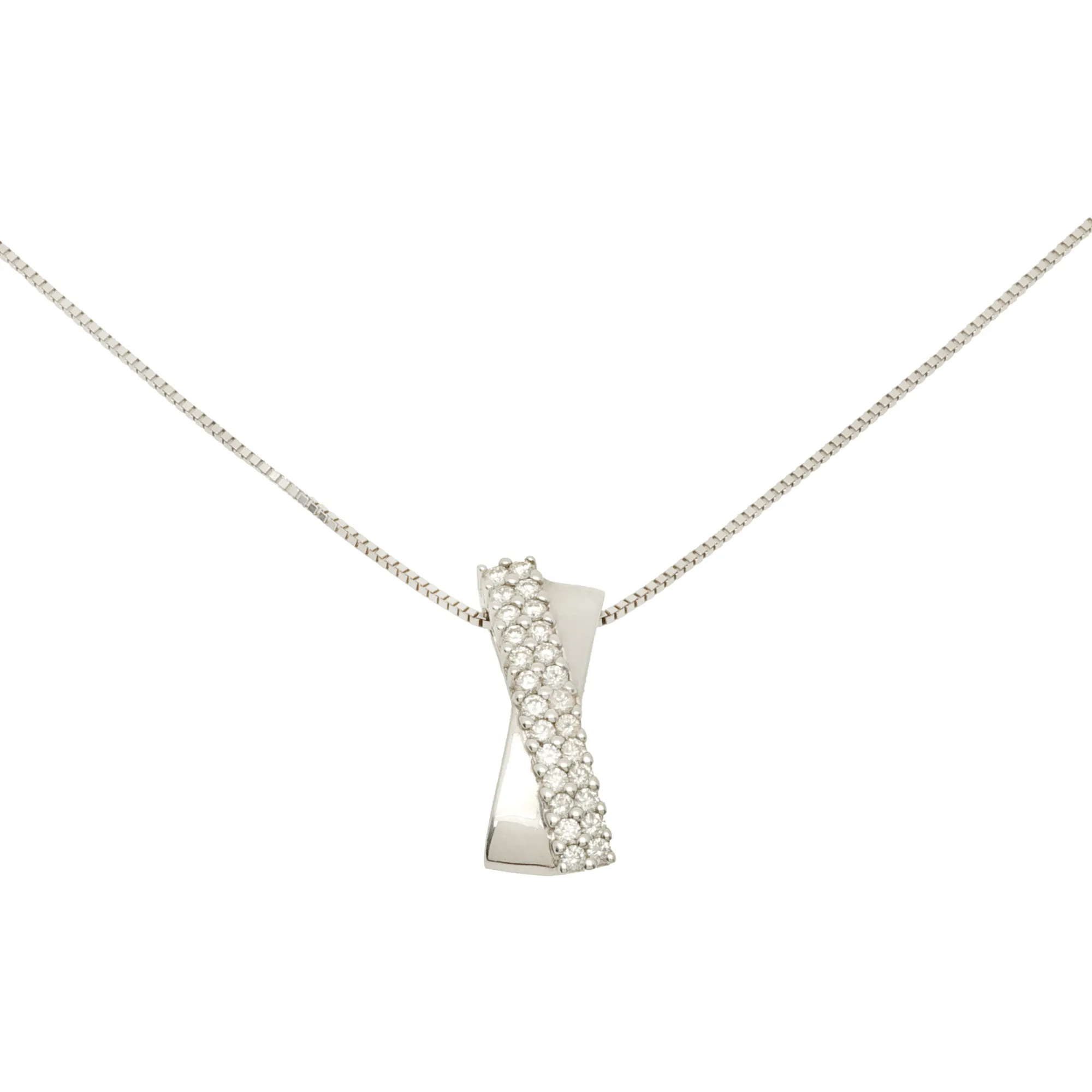 White gold chain with diamond-decorated pendant