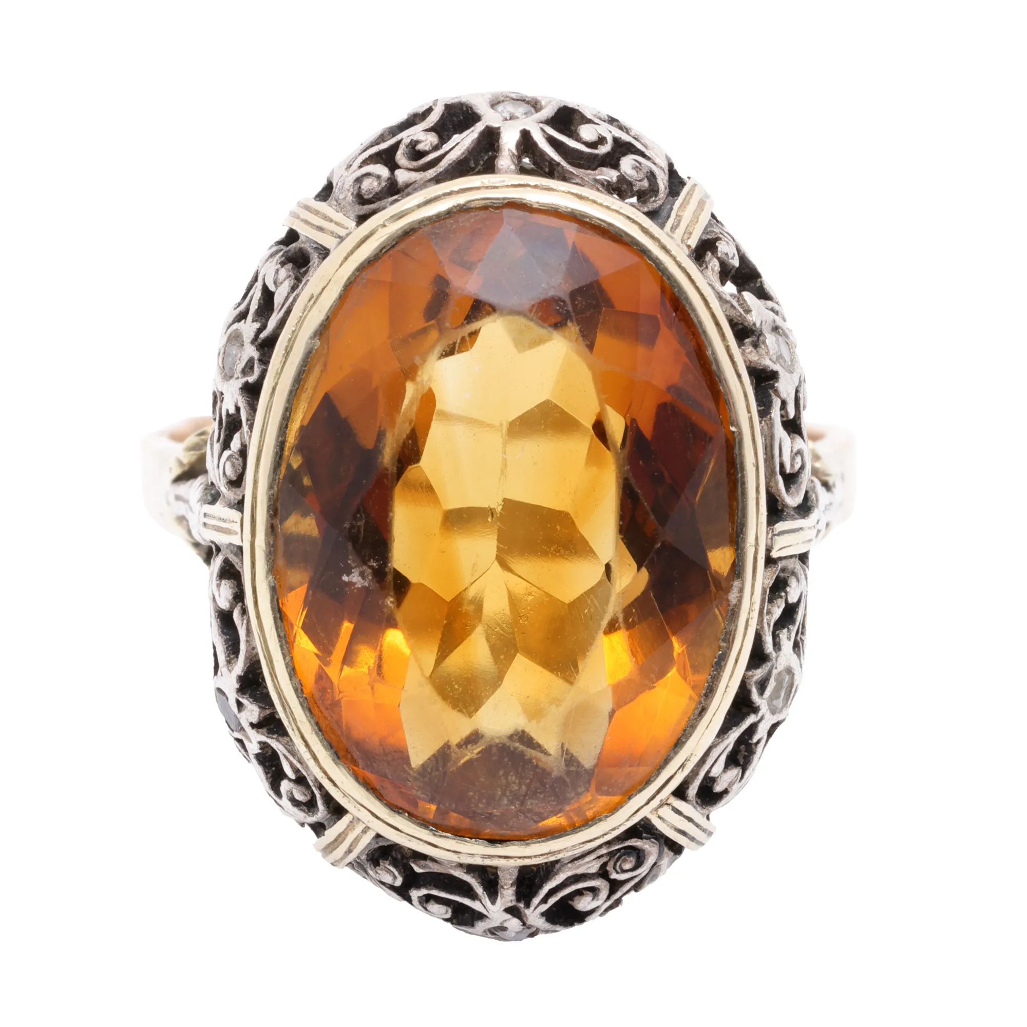 Gold and silver ring, decorated with citrine