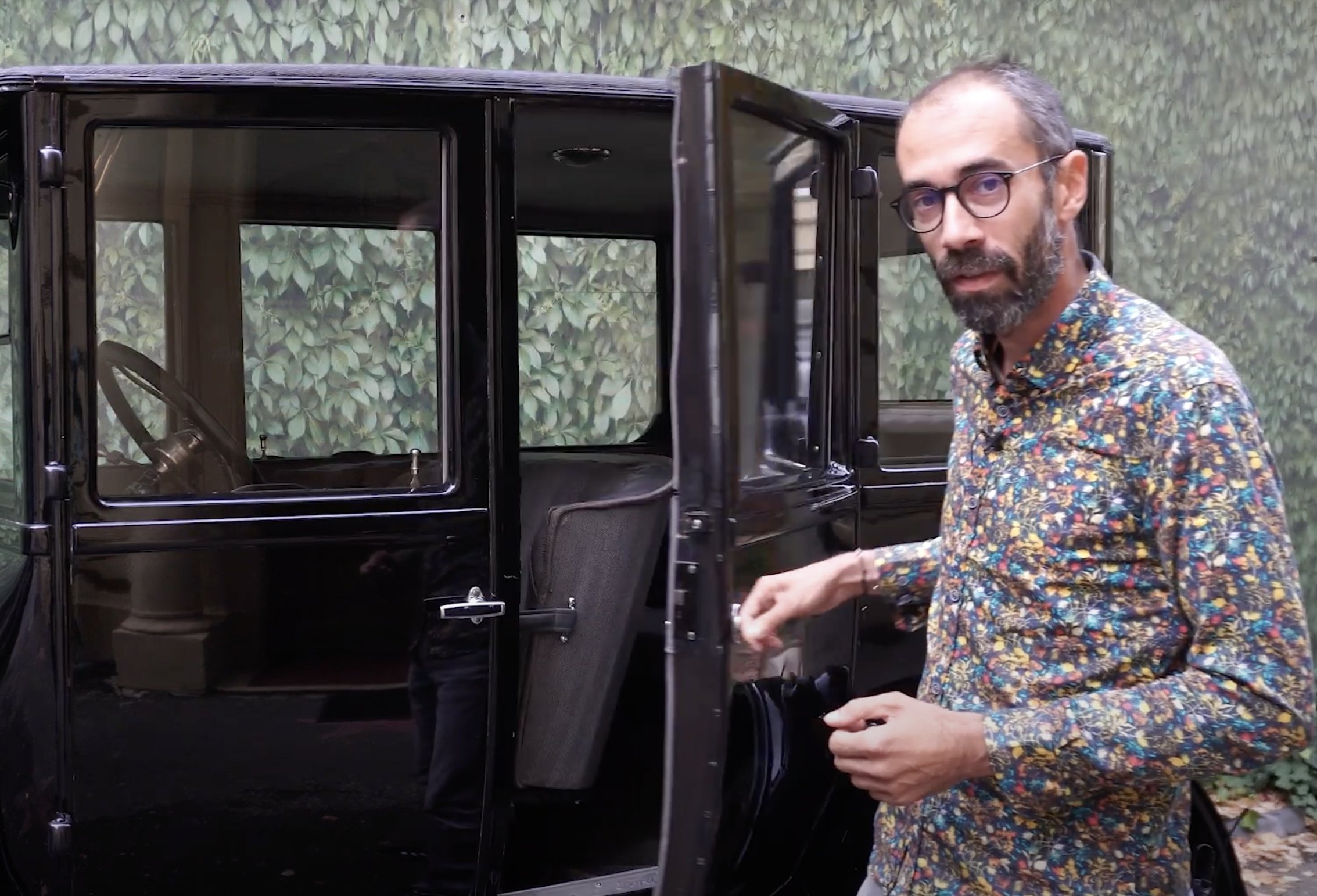ford-t_vlad-micșunescu_eleganță-main-image.jpg
