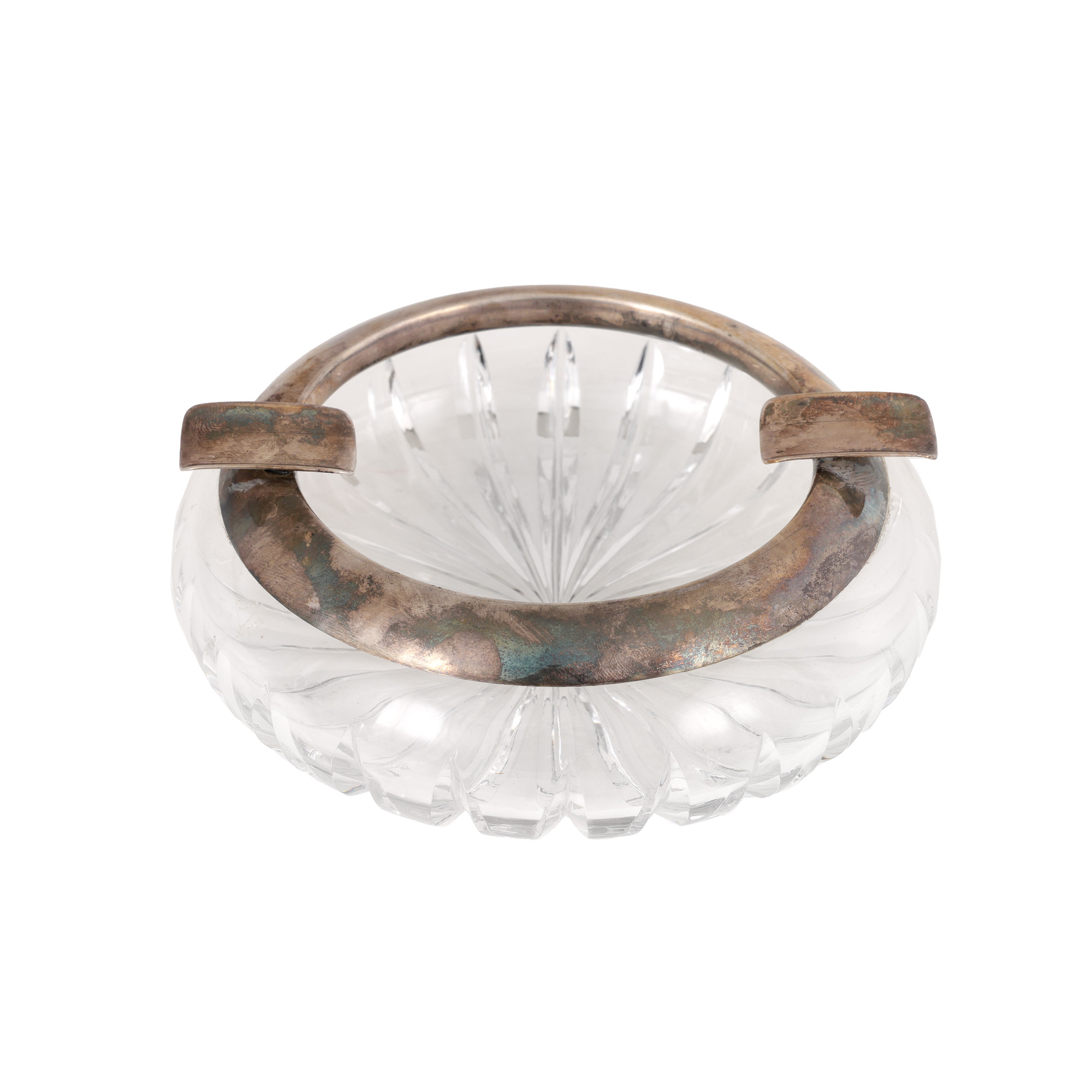 Scrumieră Art Deco, din cristal, decorată cu bordură din metal argintat
