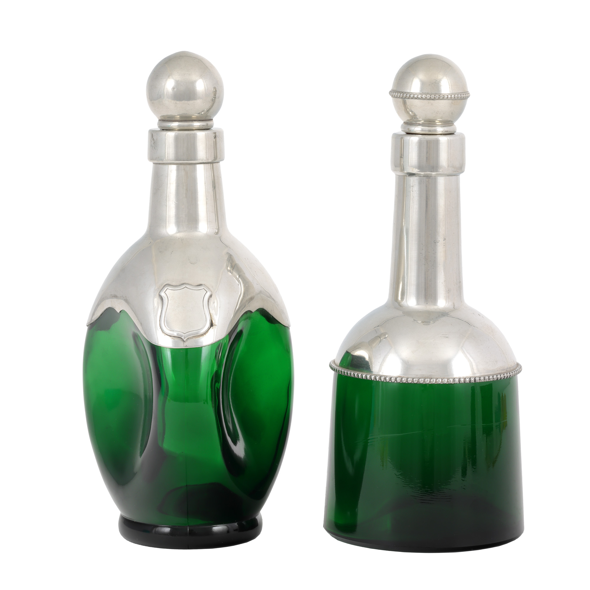Pereche de decantoare argintate Jugendstil, cca. 1940-1950
