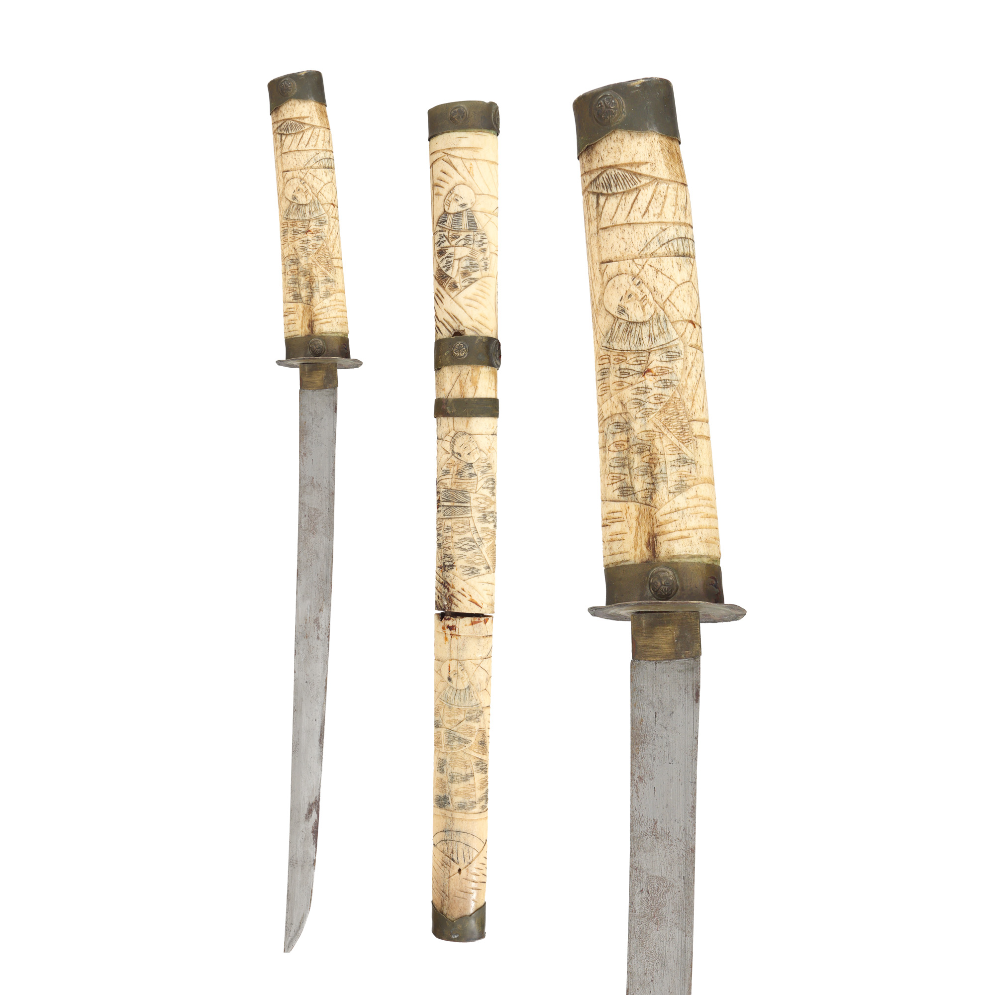 Sabie wakizashi, cu teaca și mânerul din os sculptat, Japonia, începutul sec. XX