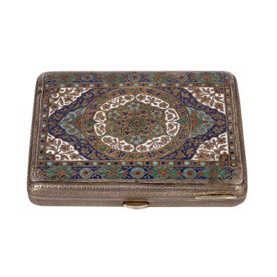 Persian silver snuff box, decorated with colored enamels, first half of the 20th century