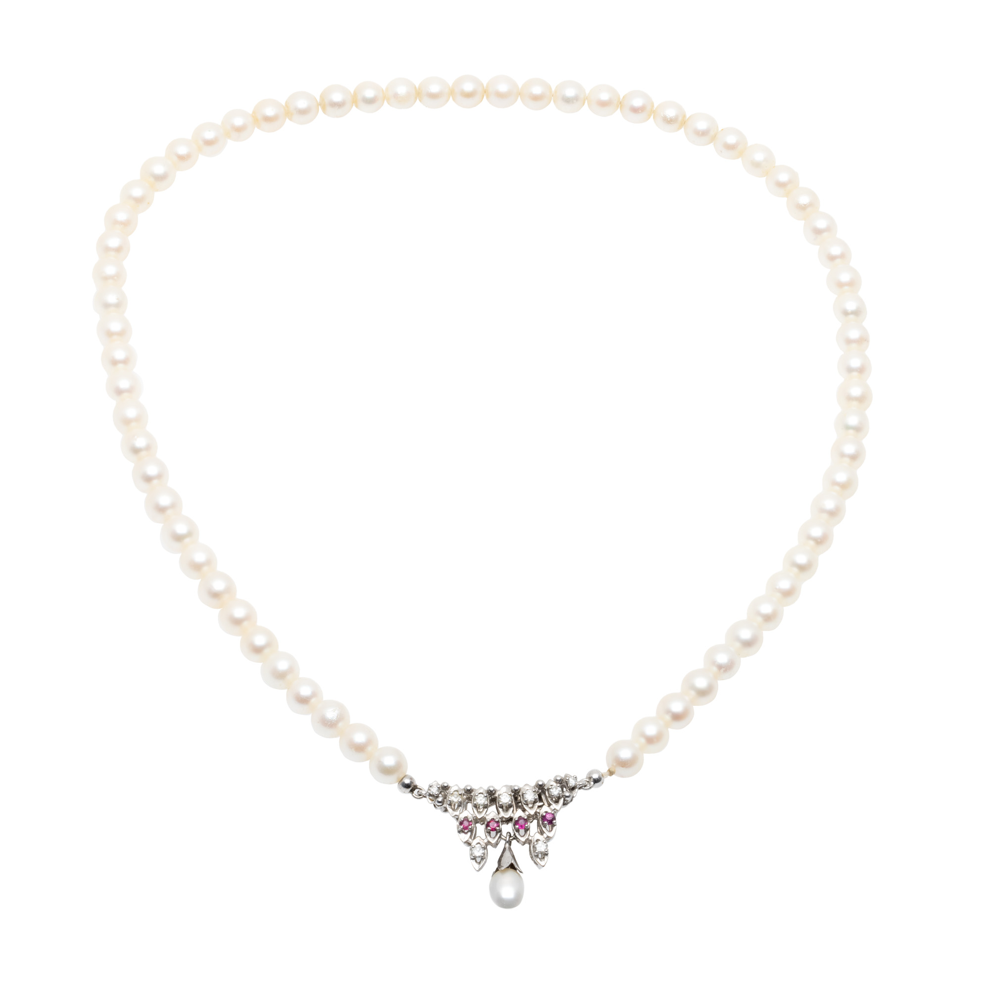 Pearl necklace, decorated with white gold clasp, with rubies and diamonds