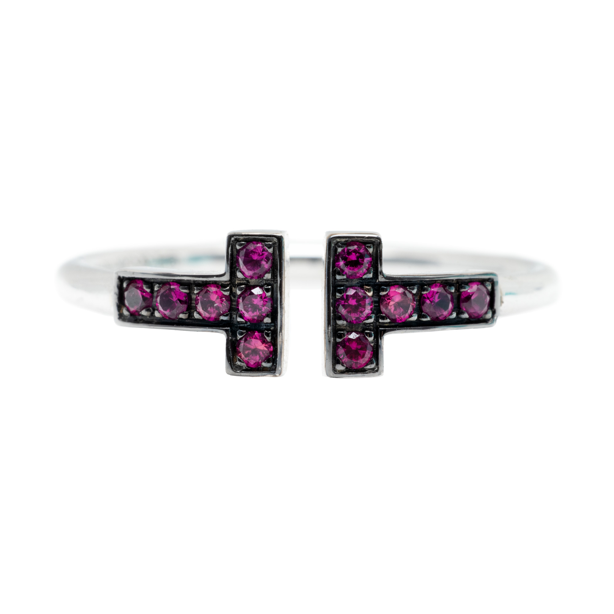 Tiffany & Co. white gold ring, Wire Ring model, decorated with rubies, accompanied by the original box and bag