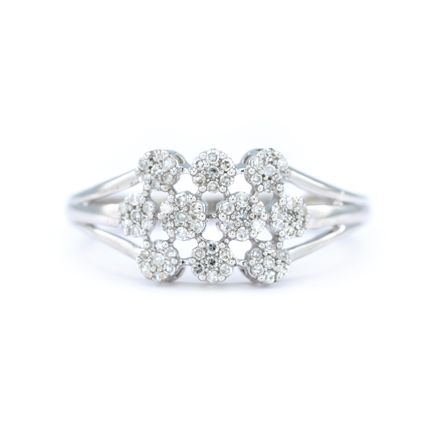 White gold ring, decorated with single cut diamonds