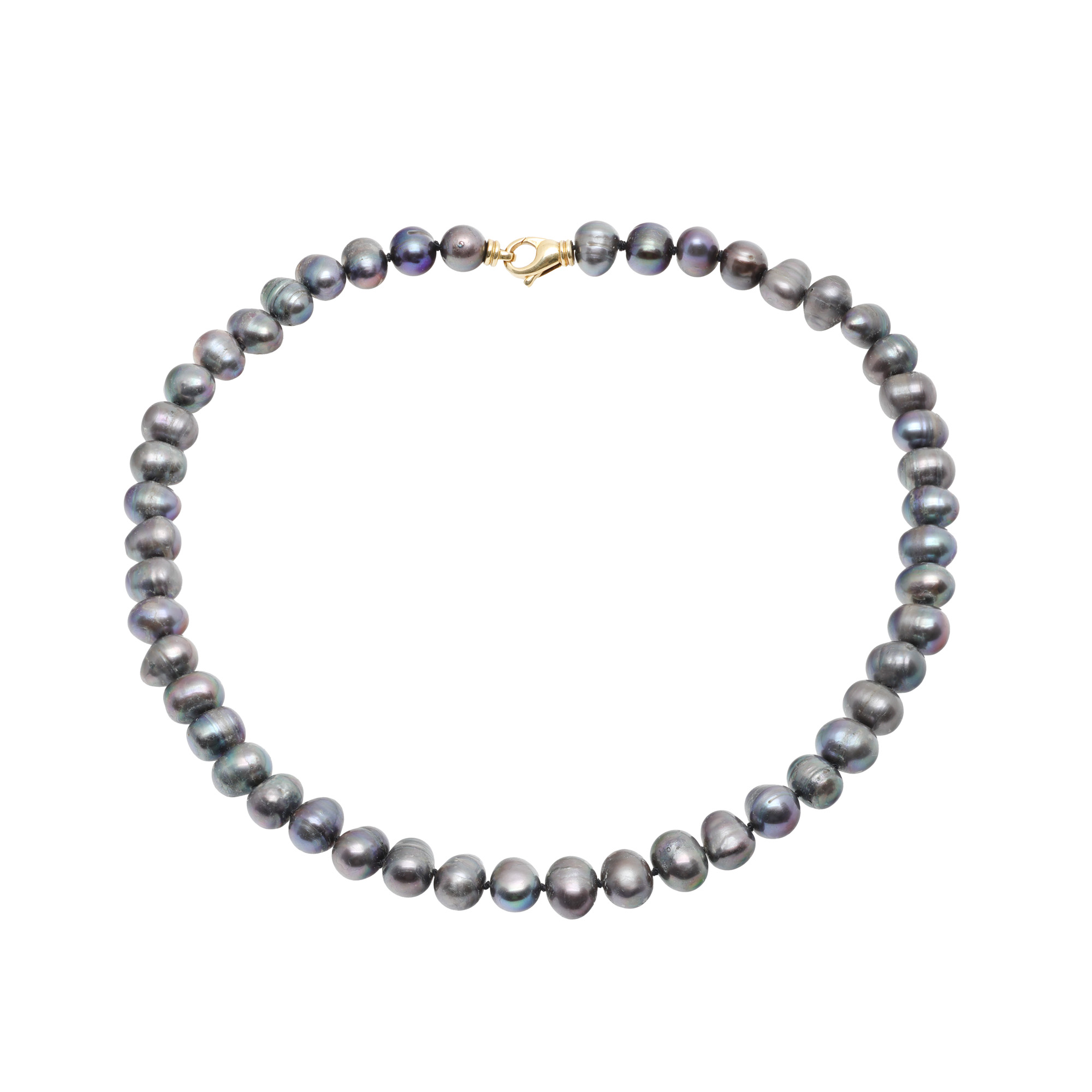 Pearl necklace, decorated with gold clasp