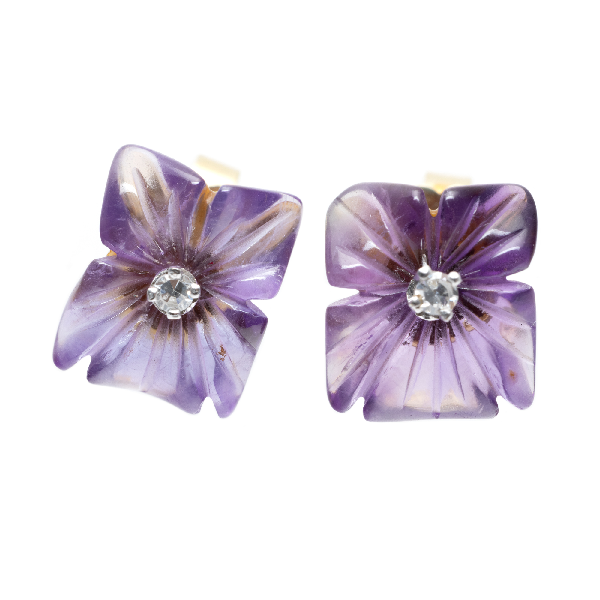 Pair of gold earrings, adorned with amethysts and diamonds
