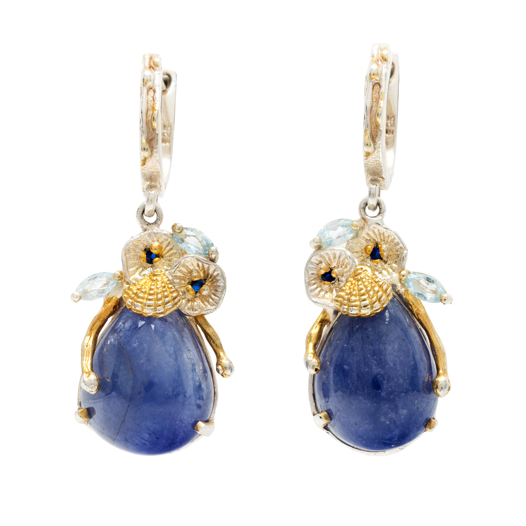 Pair of gold-plated silver earrings, decorated with tanzanites and topazes