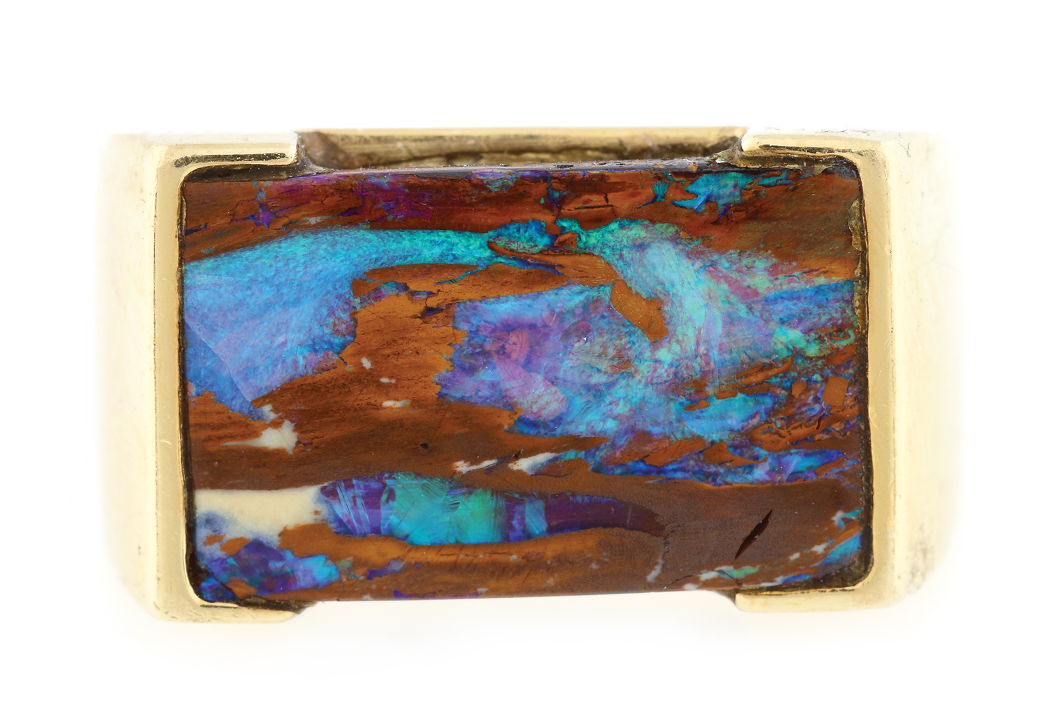 Inel din aur, decorat cu un superb opal
