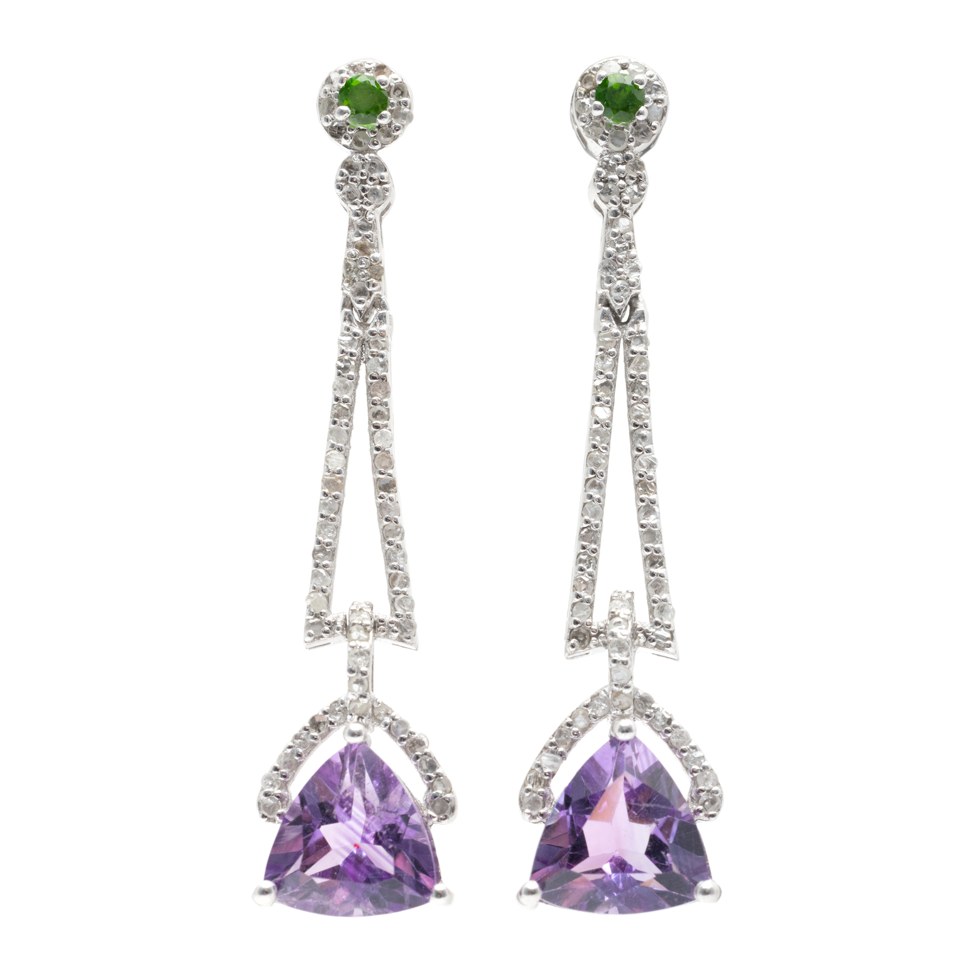 Pair of silver earrings, decorated with amethysts, diamonds and chrome diopsides