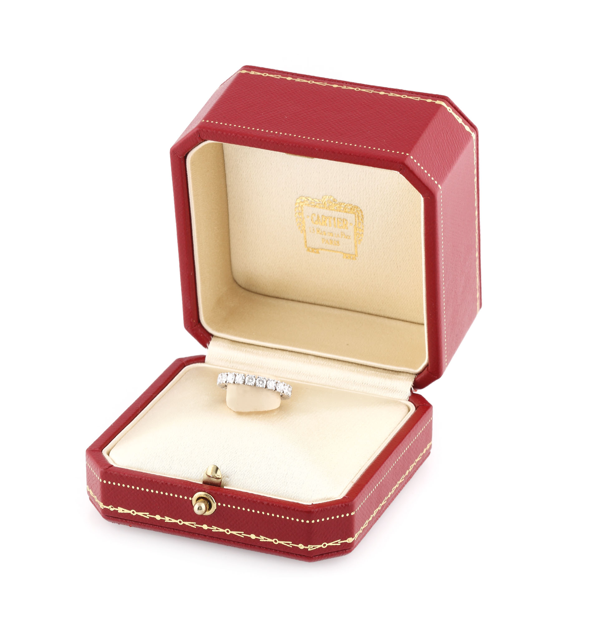 Inel verighetă Cartier, din platină, decorat cu diamante, însoțit de certificat de autenticitate