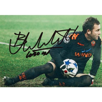Photograph depicting Bogdan Lobonț, with the athlete's handwritten signature