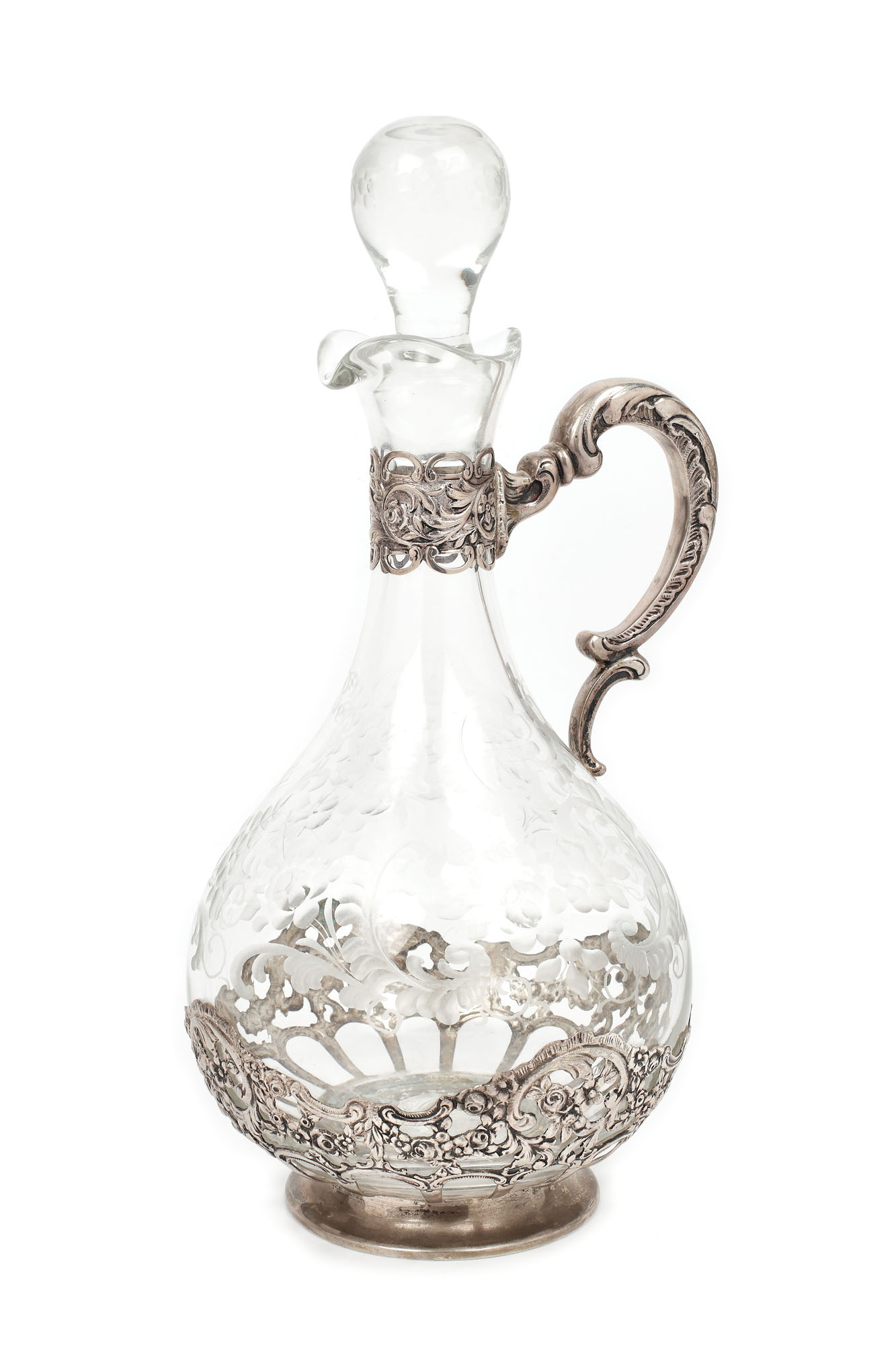 Splendidă carafă din cristal, decorată cu montură - buchete de flori, din argint