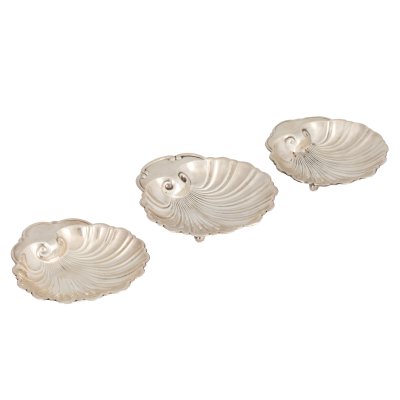 Set de trei recipiente din argint Gorham, ornat cu elemente Rocaille, cca. 1940