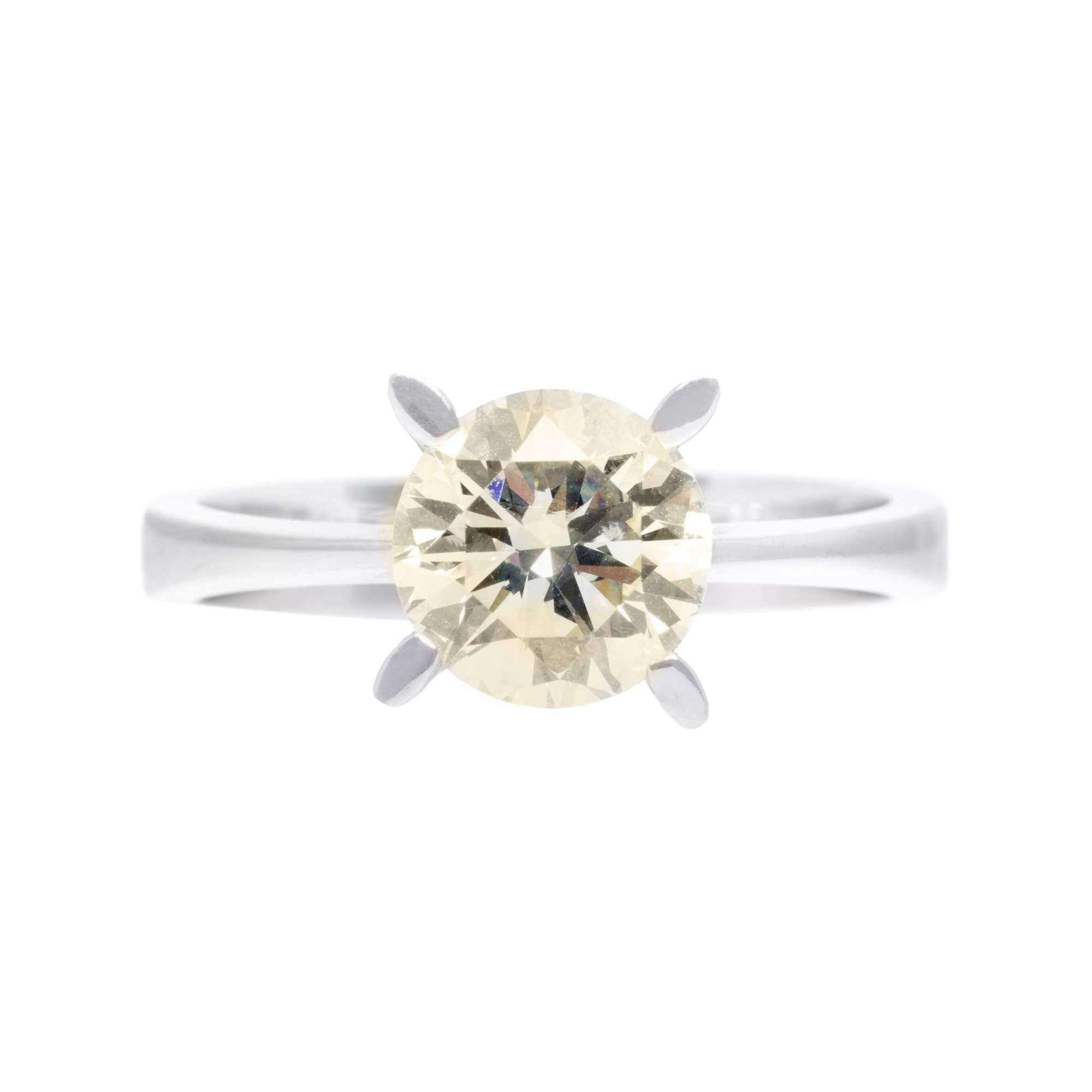 Inel din aur alb, decorat cu diamant solitaire