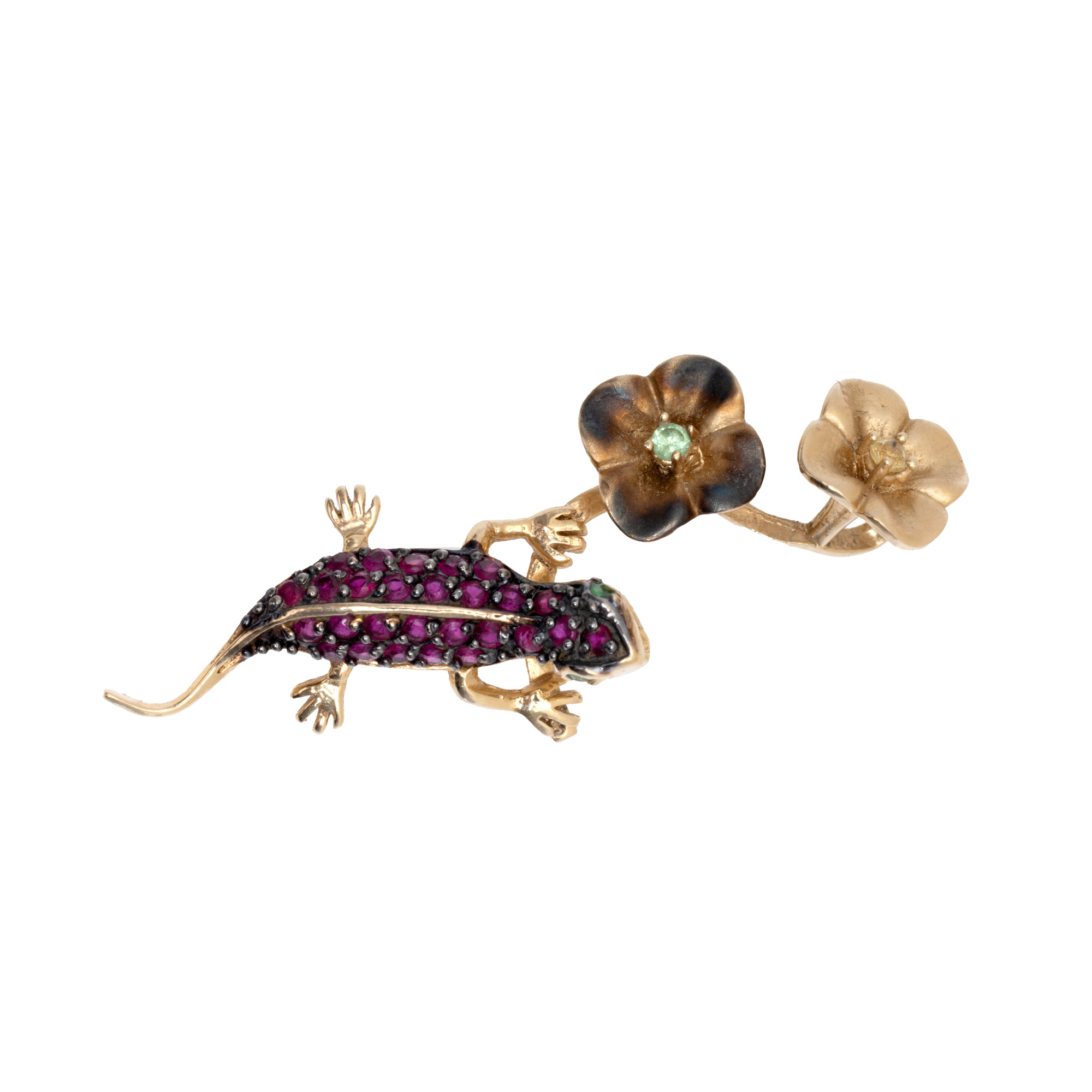 Roberto Bravo gold pendant in the shape of a gecko, adorned with sapphires, rubies, and tsavorites
