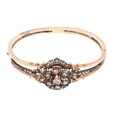 Fixed bracelet in Victorian style, made of red and yellow gold, adorned with diamonds, accompanied by an additional gemological certificate, approx. 1920