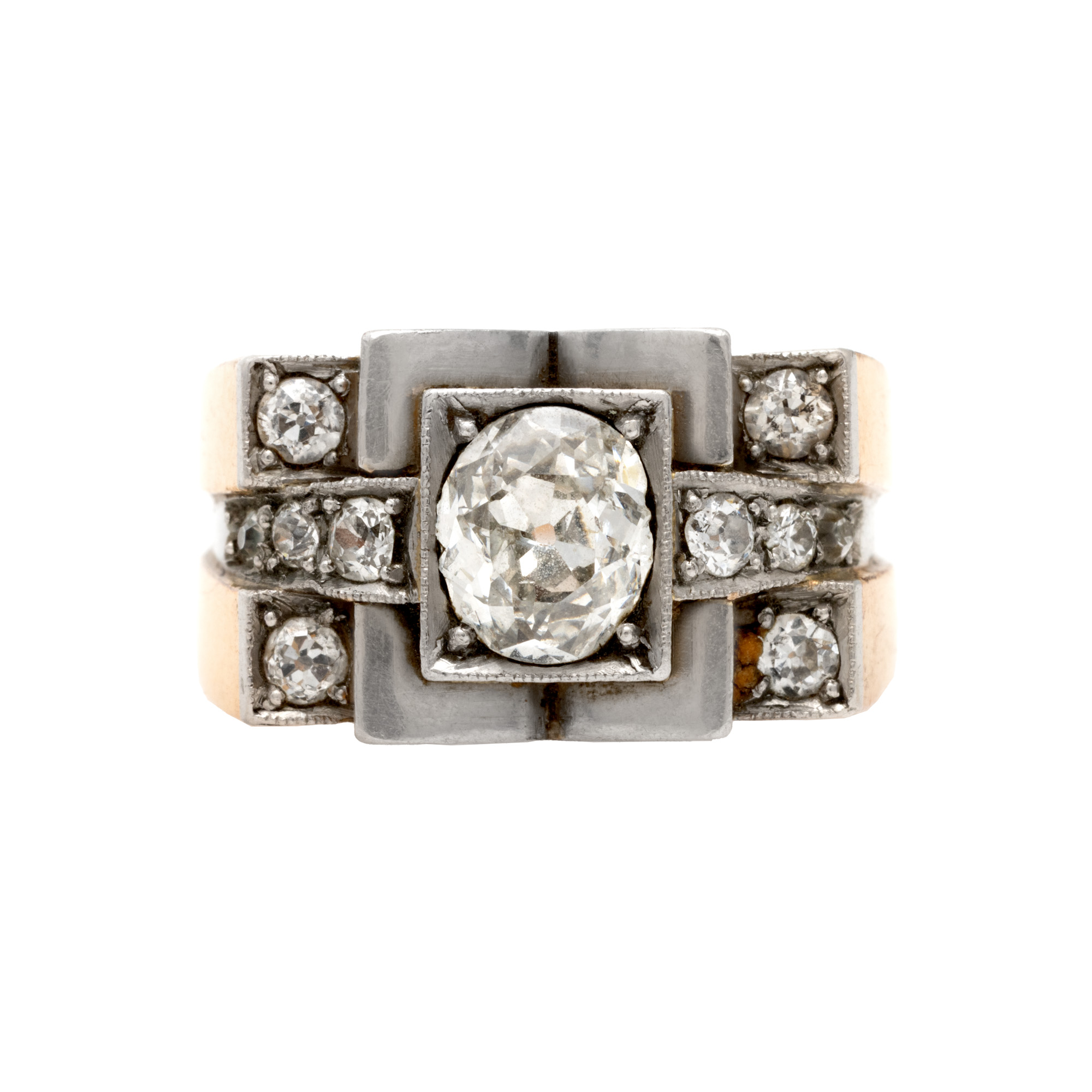 Art Deco ring, made of gold and platinum, decorated with diamonds, circa 1920