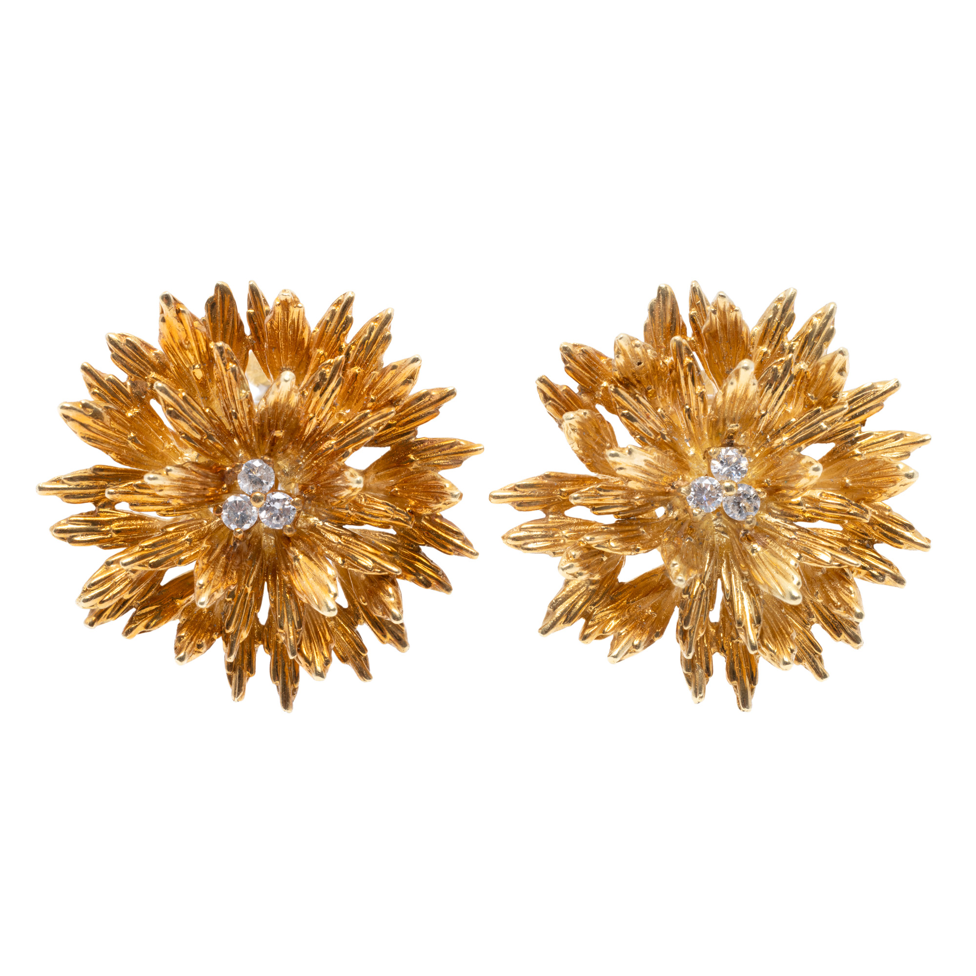Tiffany & Co. pair of earrings, made of gold, in the shape of a flower, with diamonds
