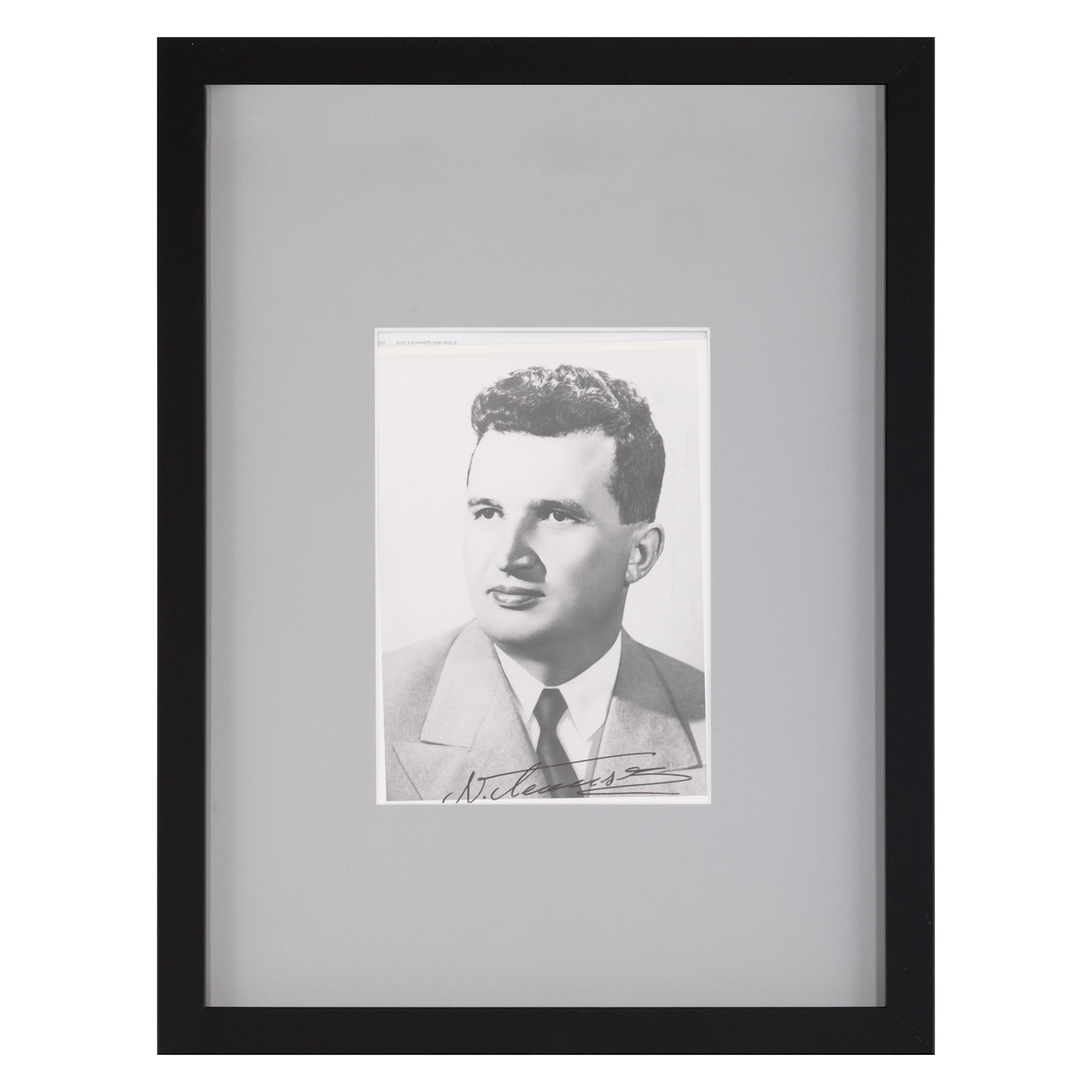 Fotografie semnată olograf de Nicolae Ceaușescu, cca. 1975