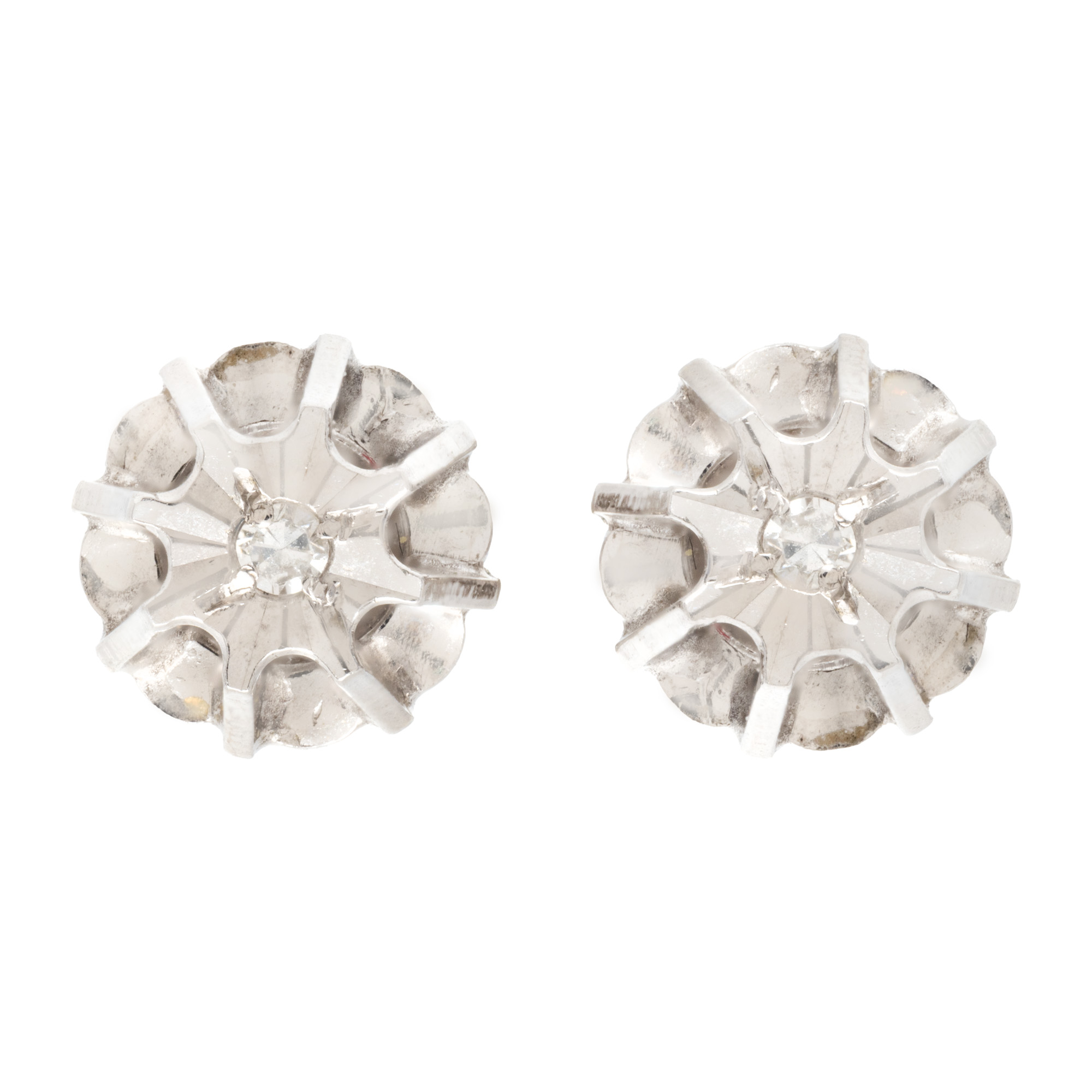 Pair of white gold earrings, decorated with diamonds