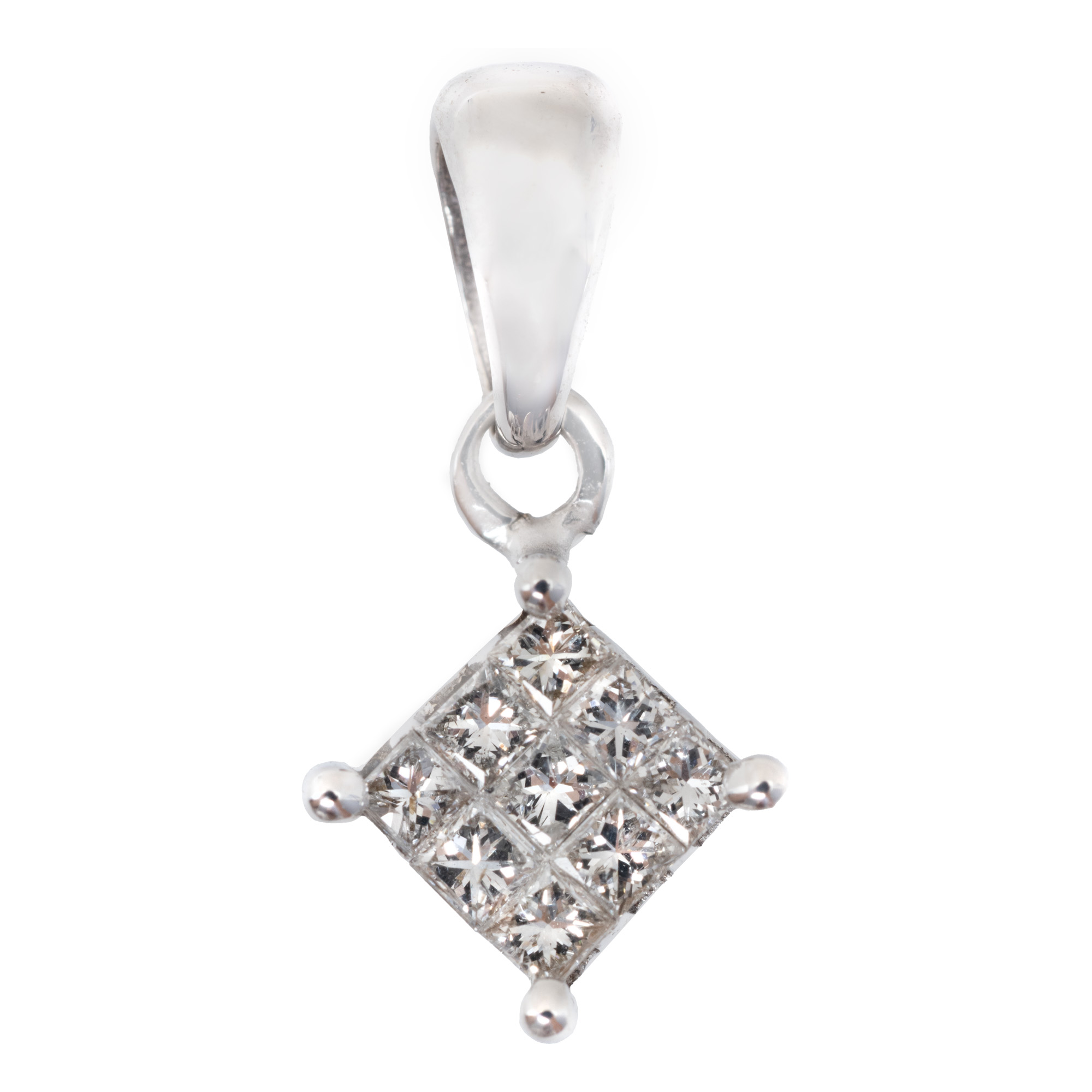 White gold pendant, paved with invisible setting diamonds