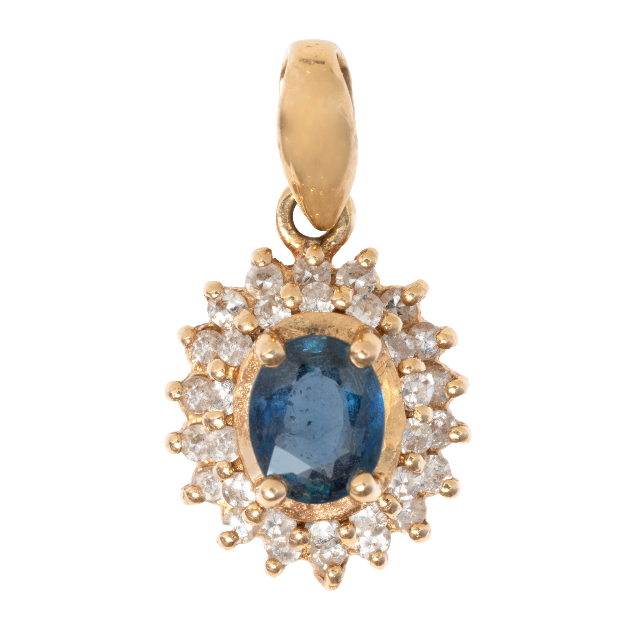 Gold pendant, decorated with sapphire and diamond entourage