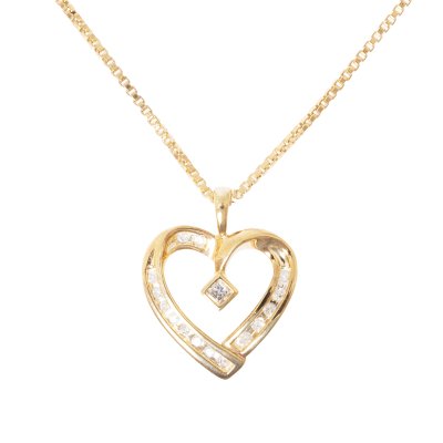 Lanț cu pandantiv din aur, în formă de inimă, decorat cu diamante
