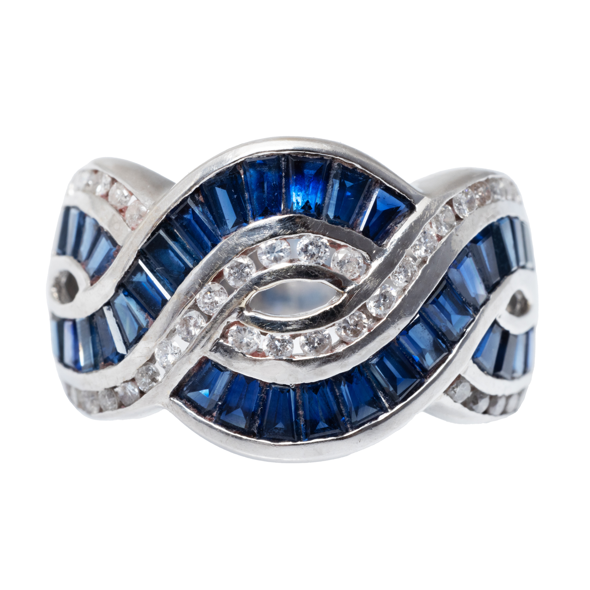 White gold ring, decorated with diamonds and sapphires