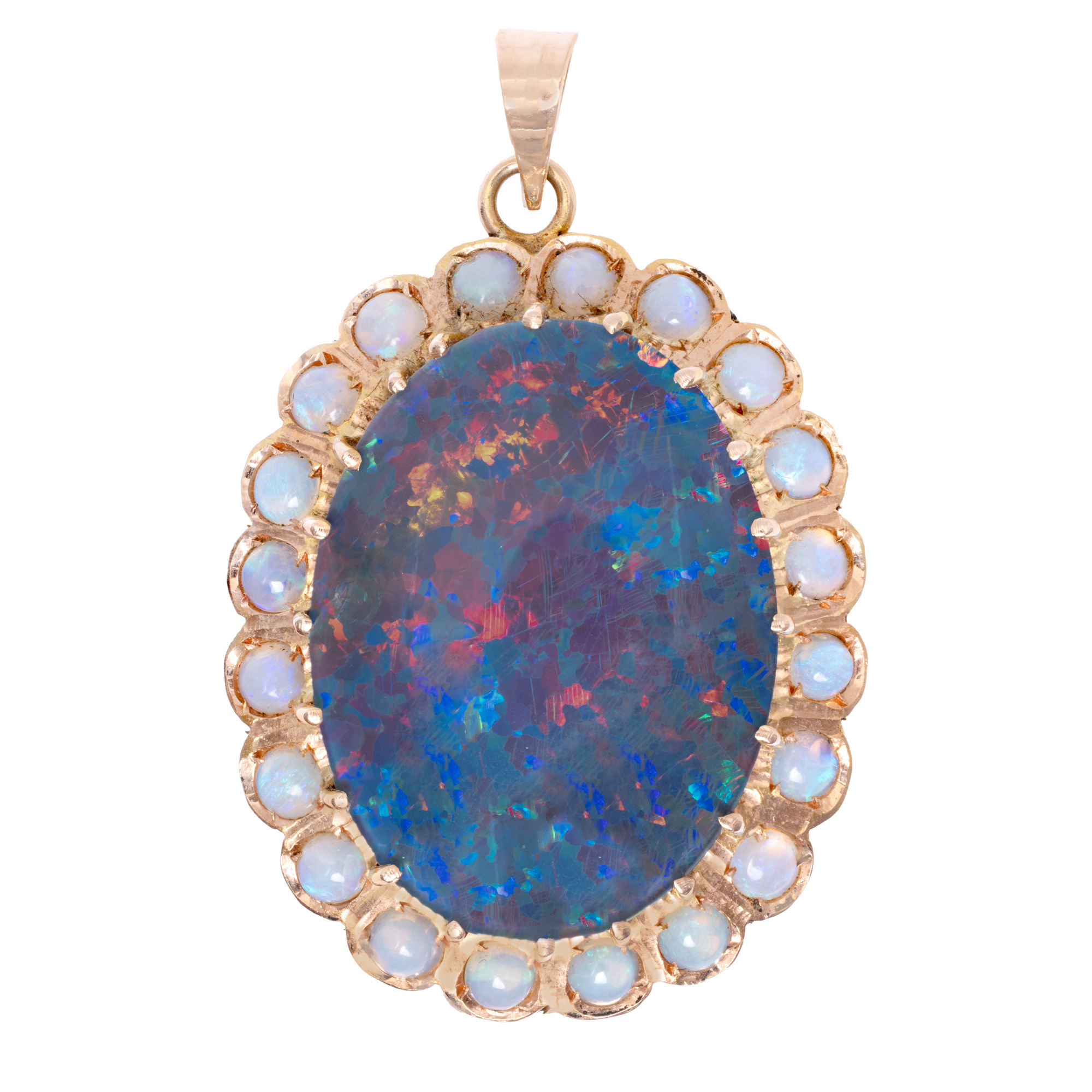 Red gold pendant, decorated with Australian opal, accompanied by additional gemological certificate