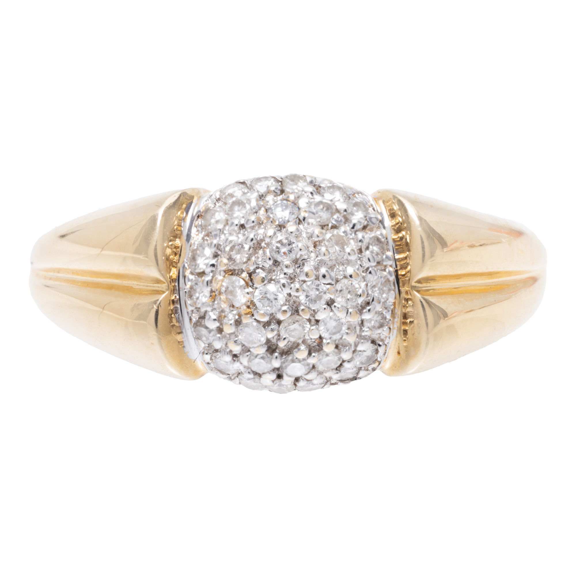 Gold ring, decorated with a pavement of diamonds