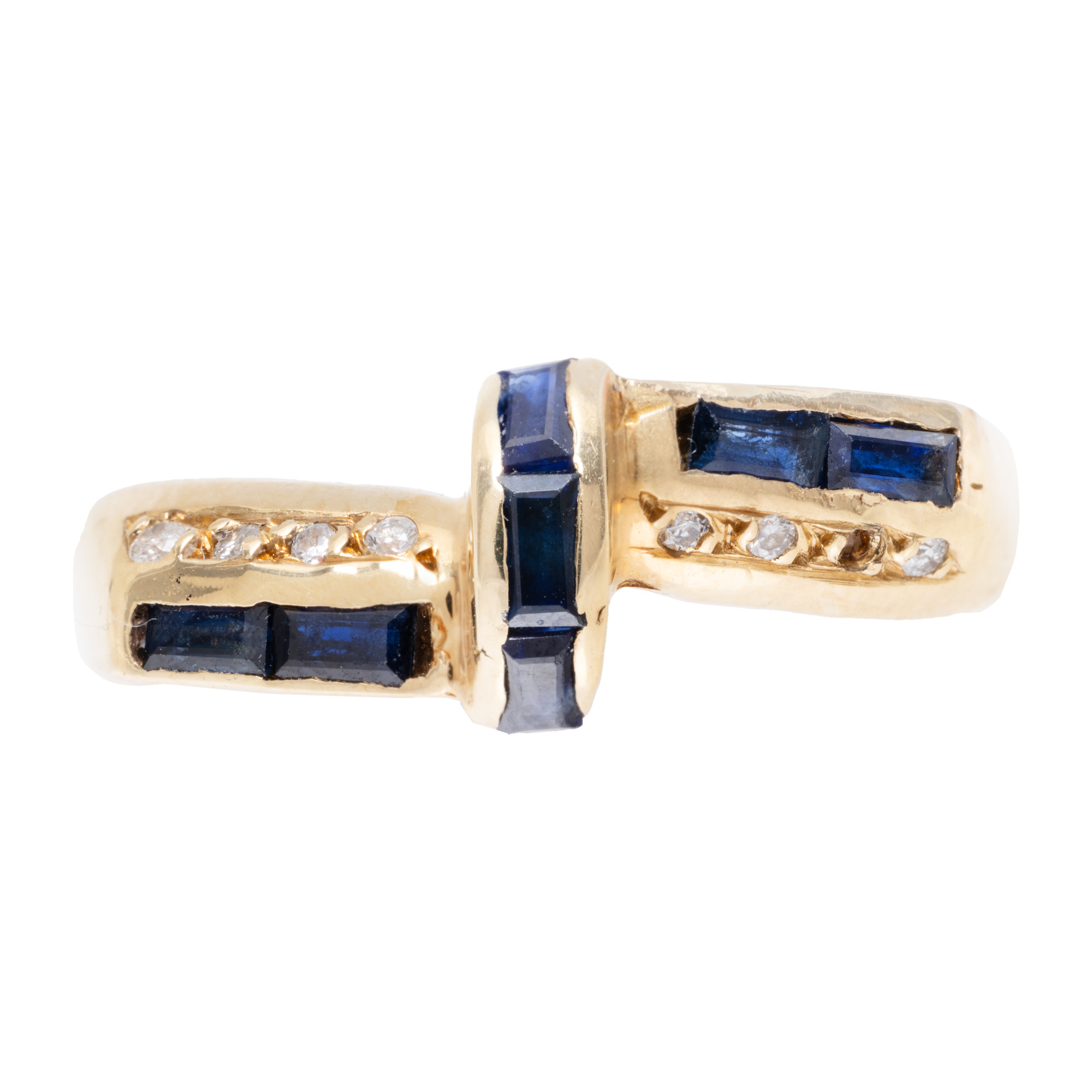 Gold ring, decorated with sapphires and diamonds