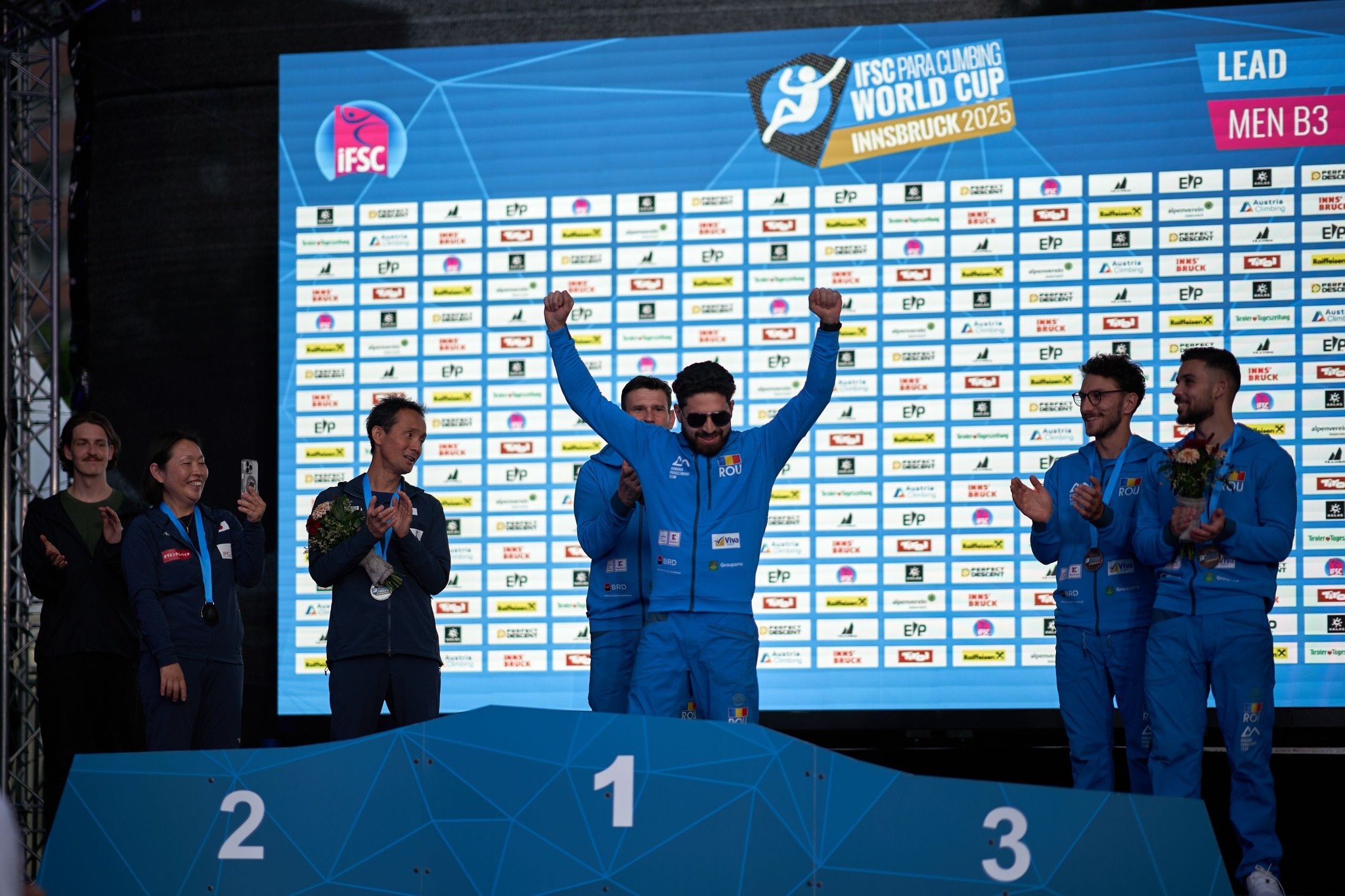 Antrenament escaladă VIP cu Cosmin Candoi (dublu campion mondial la Paraclimbing) pe 6 luni