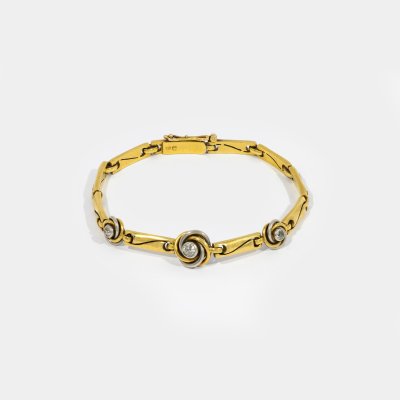 Gold and platinum bracelet, decorated with diamonds